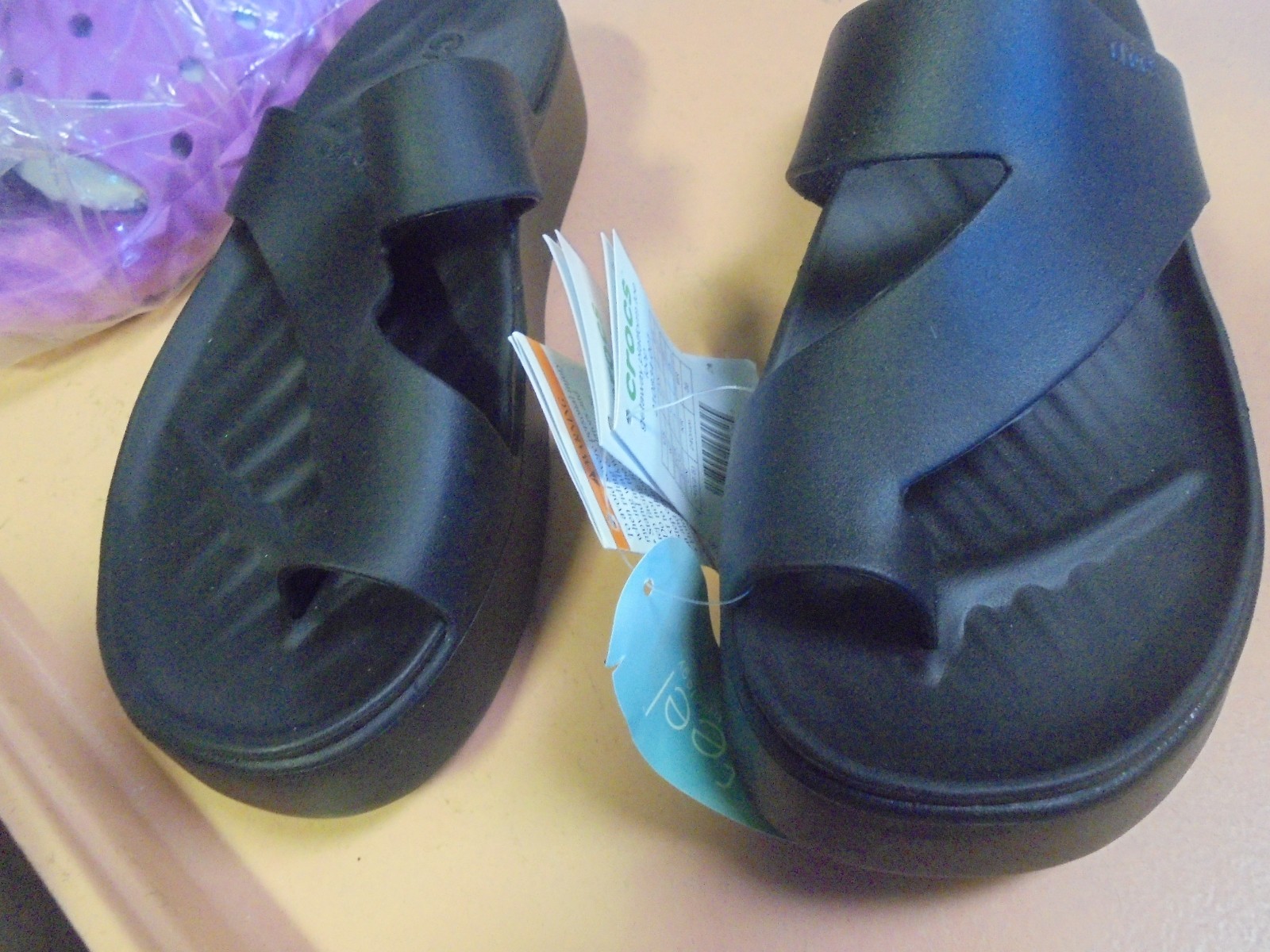 New Crocs Getaway Platform Toe Loop Sandal Women’s 7 Black