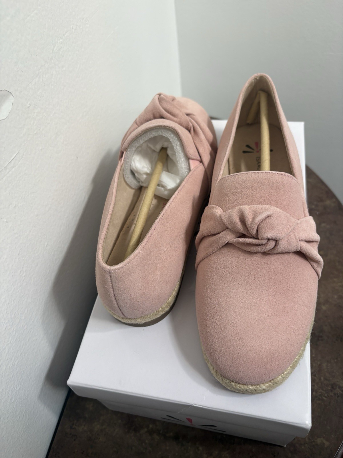 NIB Isaac Mizrahi Women’s Pink Knotted Slip On Espadrille Flat Shoes- Size 7.5