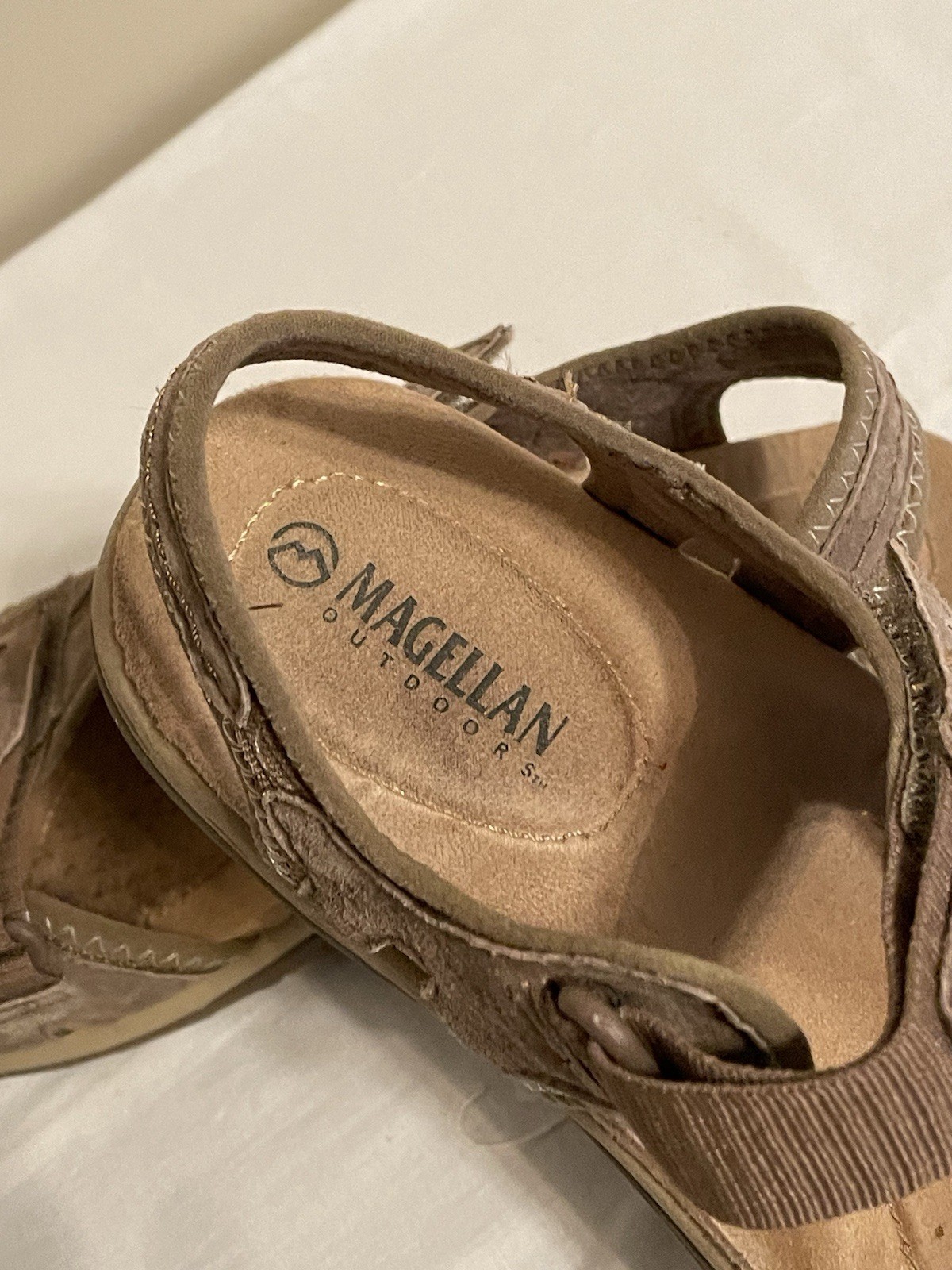 Magellan Outdoors Sudberry Tan Suede Sandals Women’s Size 10 Adjustable – EUC