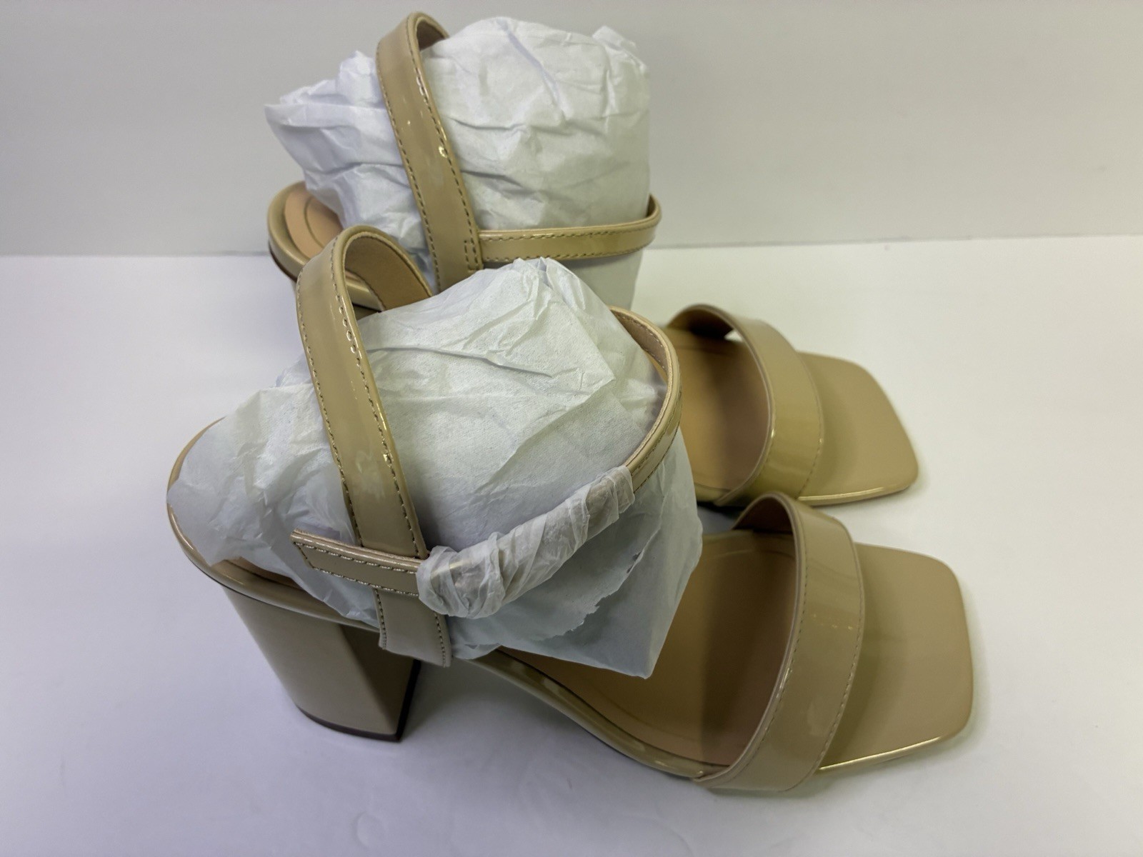 Journee Tivona-WD Tan Patent Sandals Womens 9W Wide New