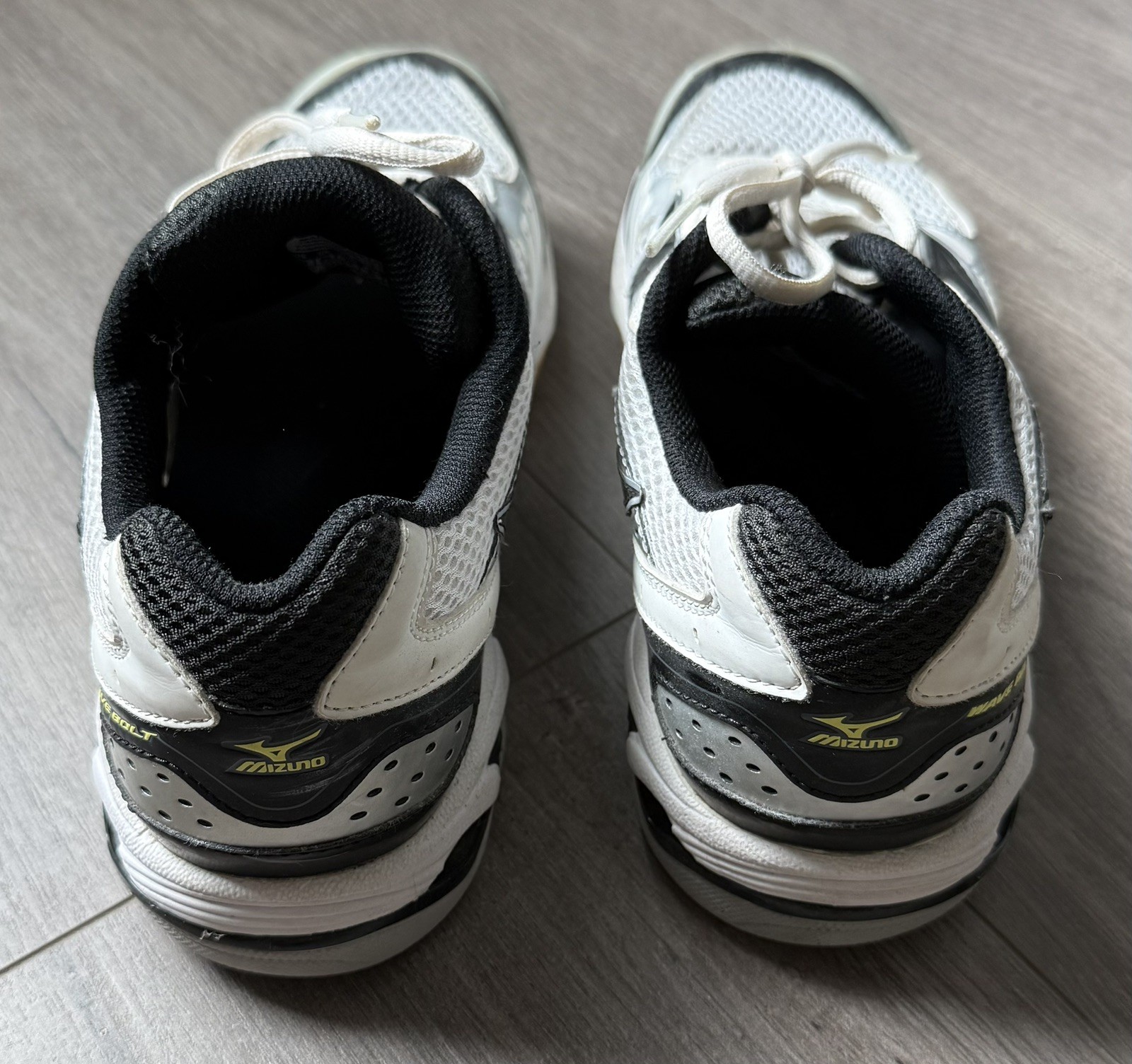 Mizuno Wave Bolt volleyball shoe sz 9W