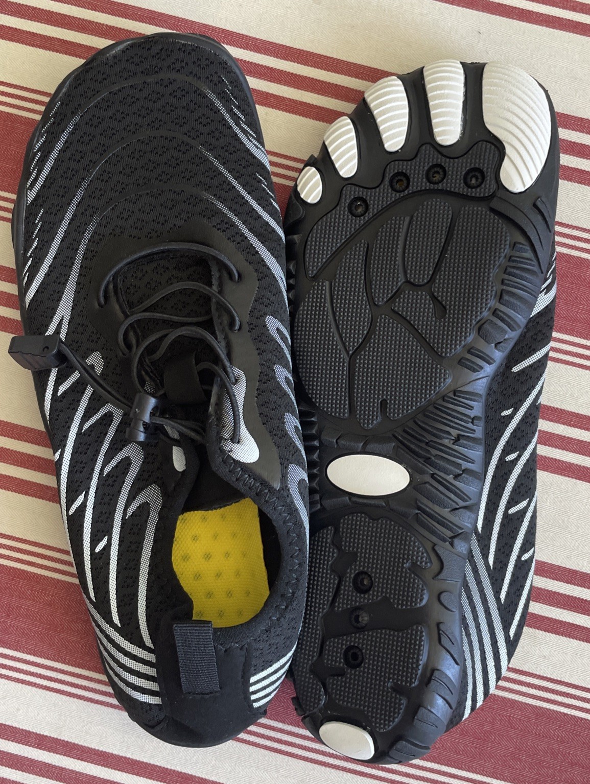 BAREFOOT womens shoes sneakers Sz 39 (EU) BLACK NEW (8-8.5/US 9.9” Foot Length)