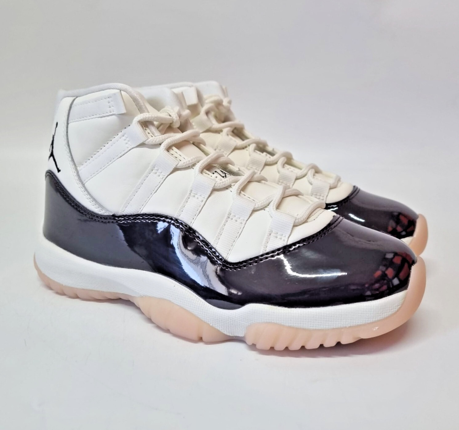 Nike Air Jordan 11 Retro Women’s 7.5 US 5UK AJ11 Neapolitan Sail Brown Sneakers