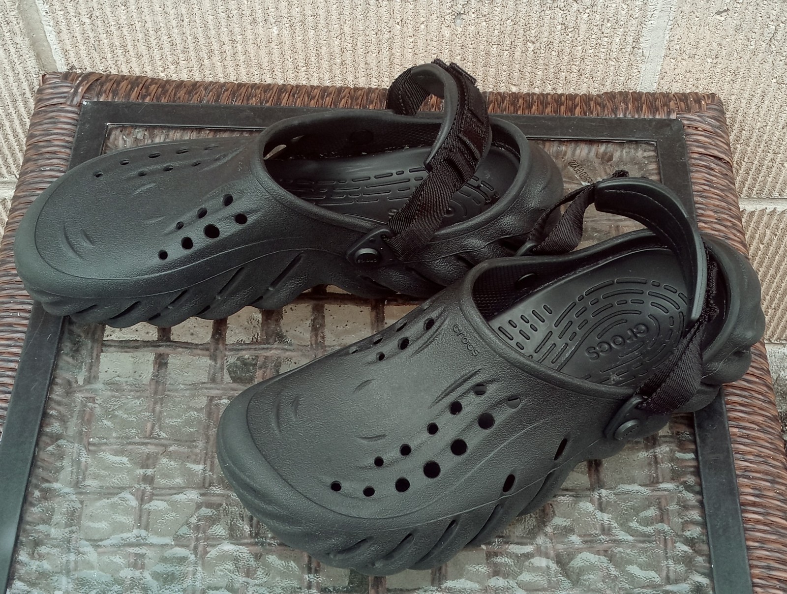Crocs Echo Clog Unisex Black Men’s Sz 9 Women’s Sz 11 Adjustable Turbo Strap