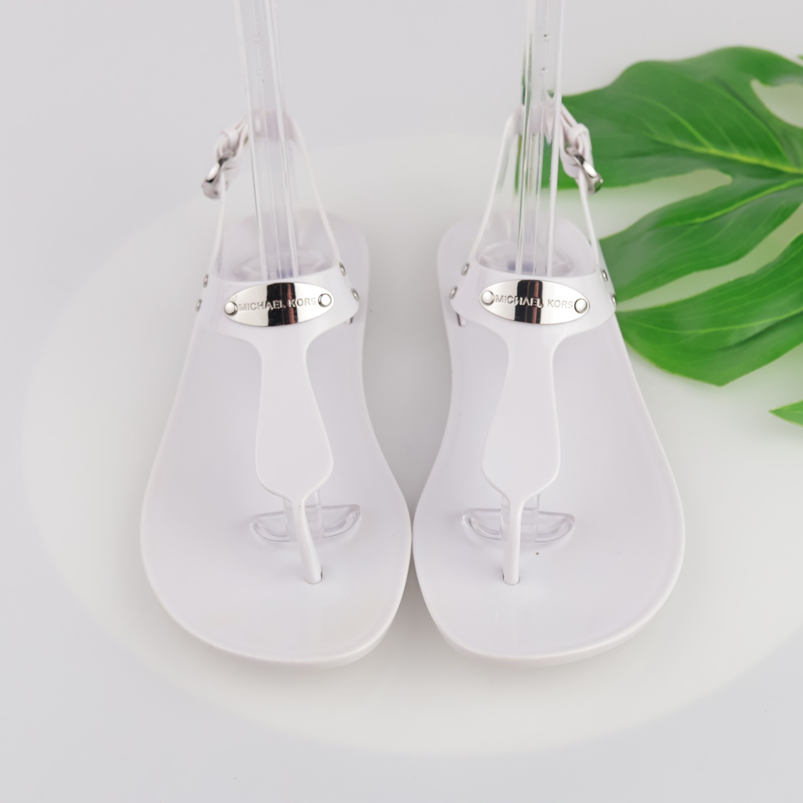 Michael Kors Womens MK Plate Sandals Size 7 White PVC Slingback Thong Beach Pool