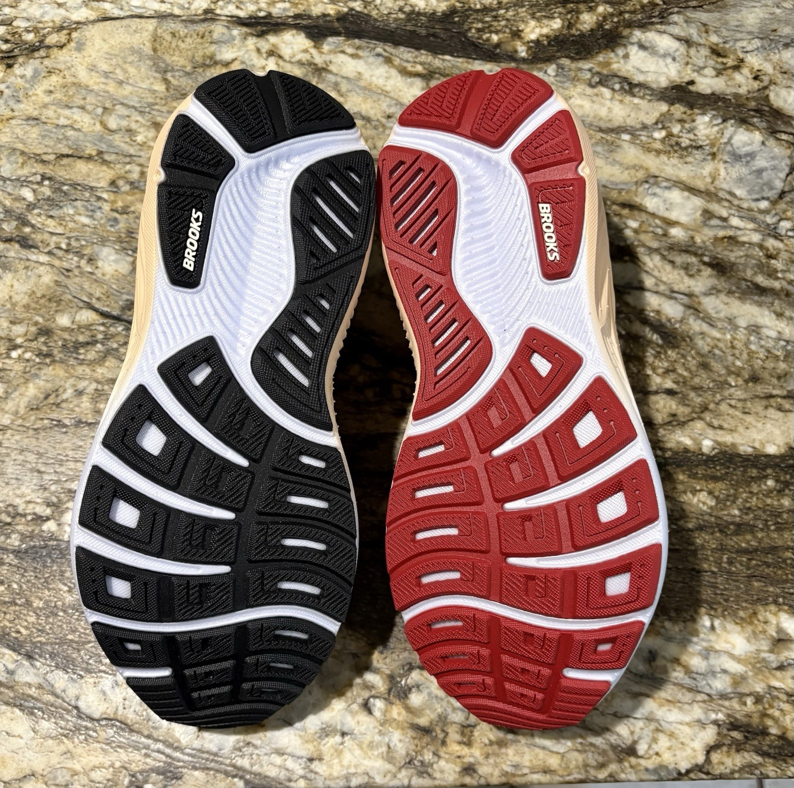 runDisney x Brooks Ghost 17 Chip n’ Dale – Size 8W – SHIPS ASAP – NEW IN BOX