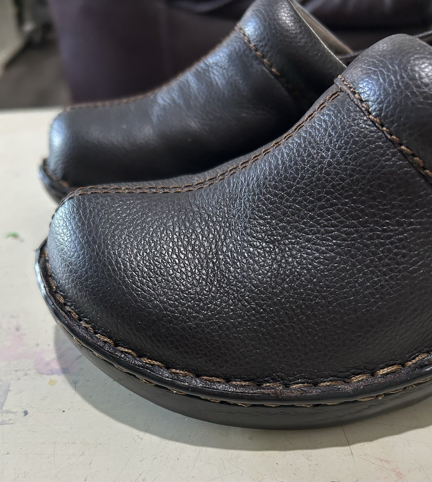 Thom McAn Womens Brown Leather Clogs Size 9 W Excellent Casual Workwear Career