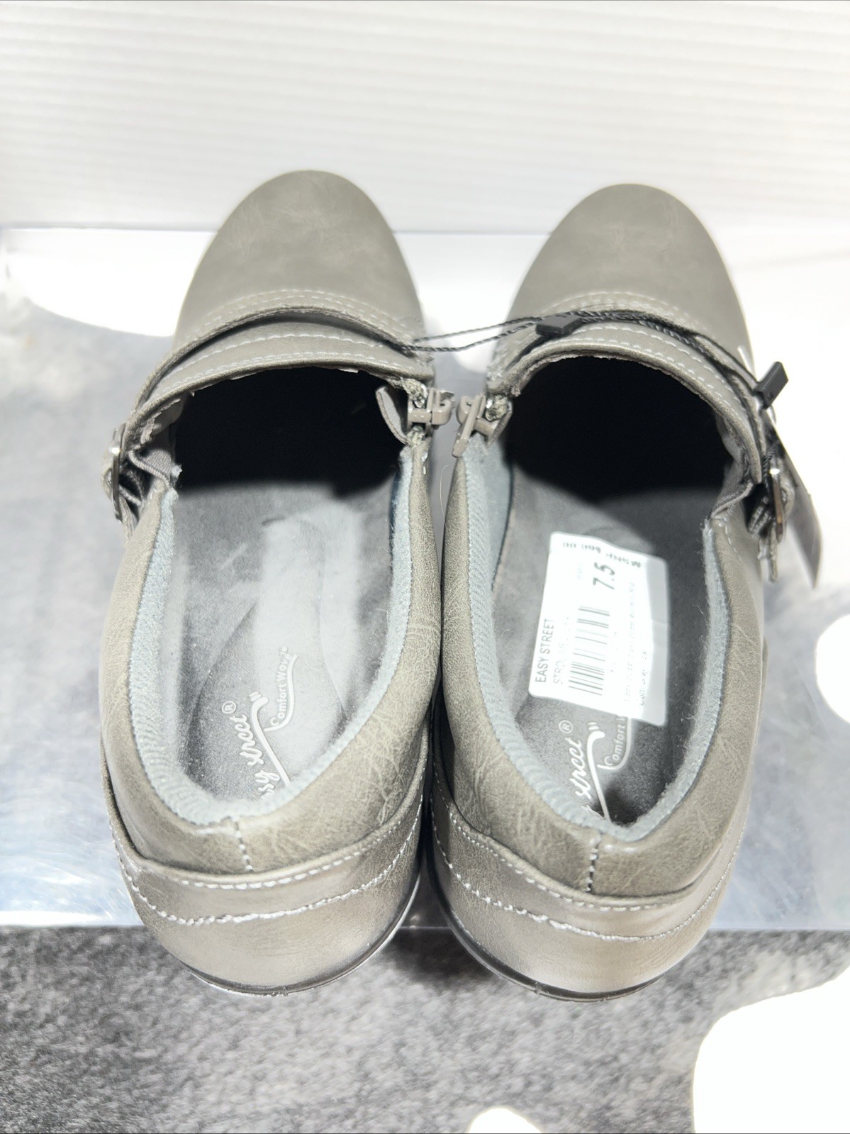Easy Street Women’s Faux Leather Grey Stroll Comfort Shoes Size 7.5