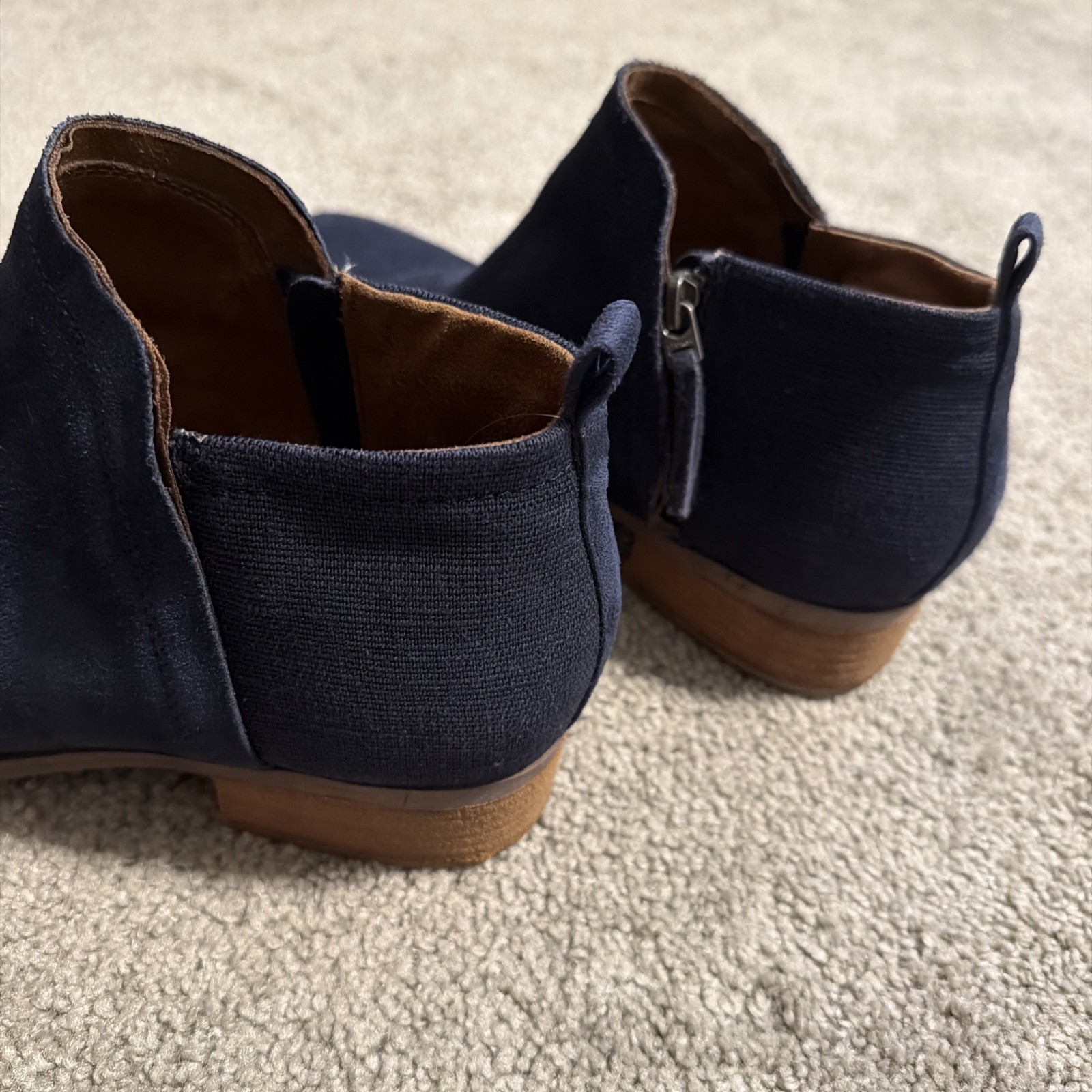 TOMS Deia Slip On Women’s 10 Blue Suede Side Zipper Ankle Bootie boot low heel
