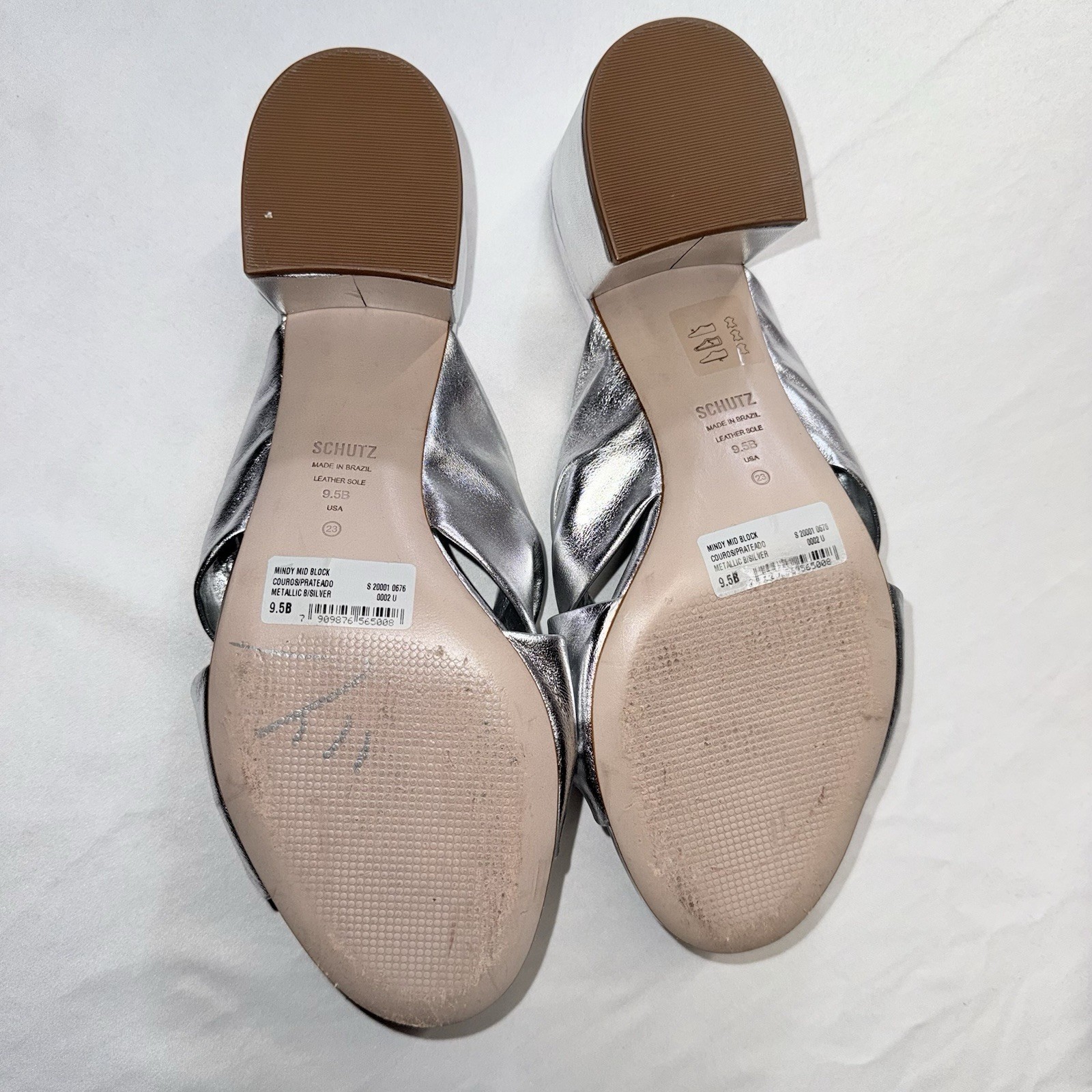 Schultz Women’s Silver Mule Size 9.5