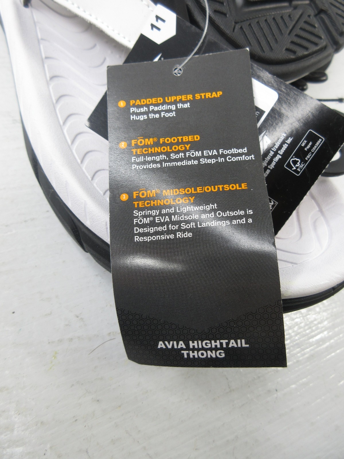 AVIA Hightail Thong Athletic Sandals Eva Foam Fom White Black Women’s Size 11