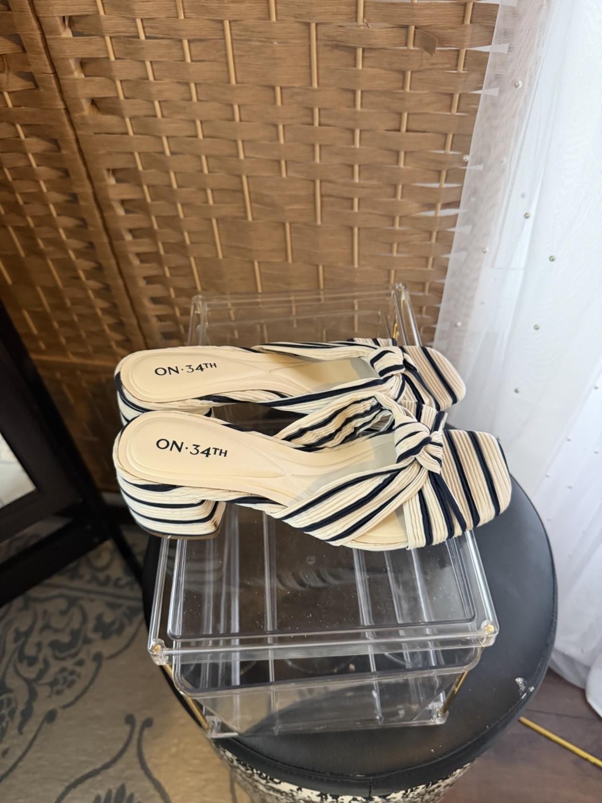 ON 34TH Women’s Ivory & Navy Striped Bow Slide Sandals Slip On US 6.5