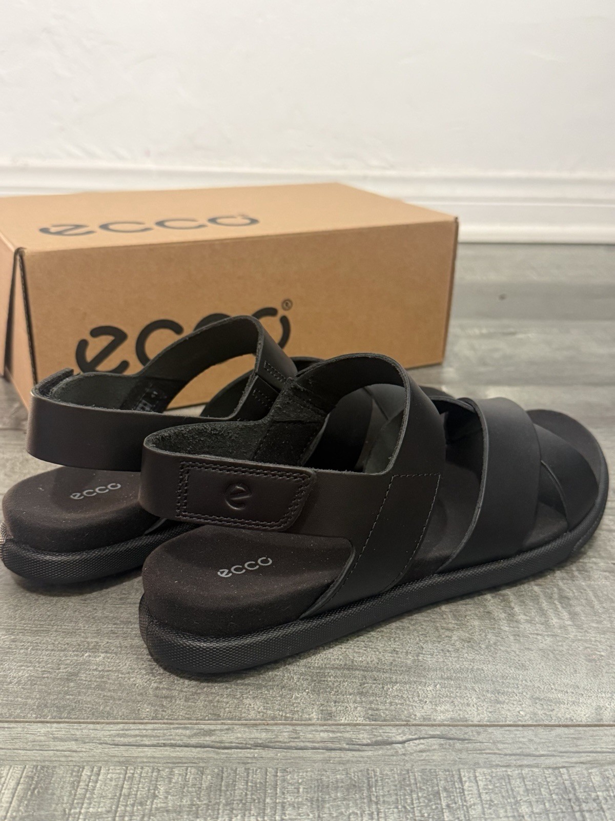 ECCO Samara NWB Black Leather Comfort Sandals Women’s US 10-10.5 EU 41