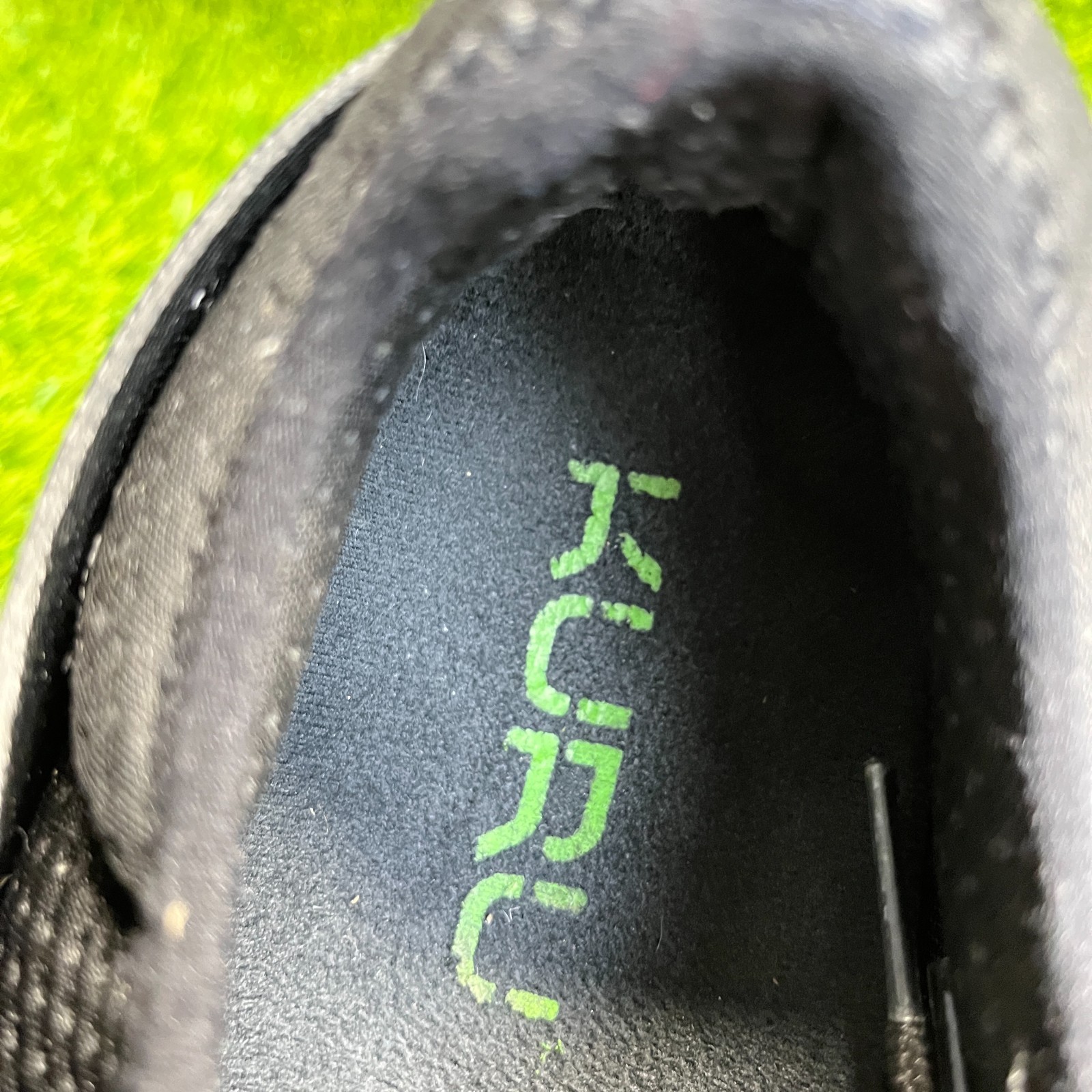Kuru Atom Womens Size 9 Black White Gum Athletic Running Walking Shoes Sneakers