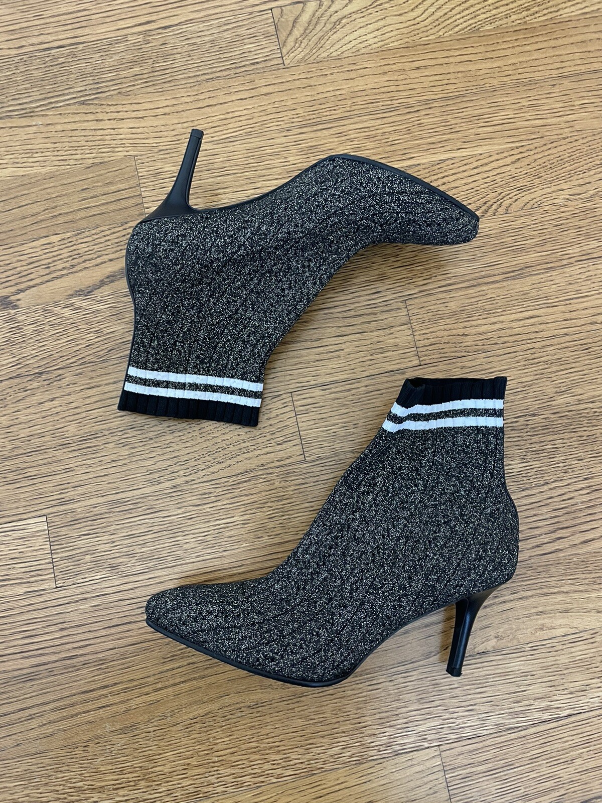 Stuart Weitzman Waverly Black Gold Metallic Sock Stretch Knit Ankle Booties 9