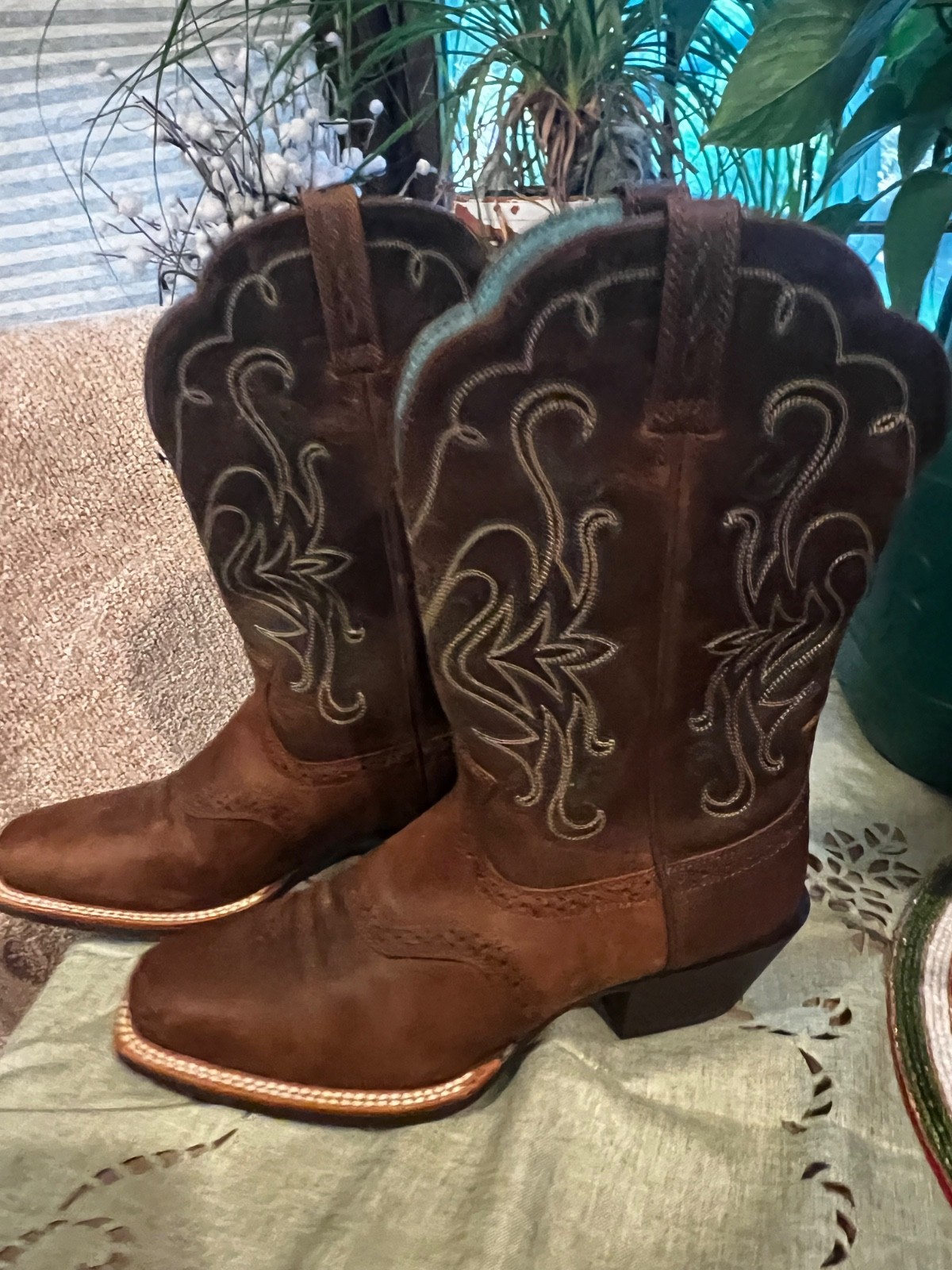 New Ariat Cowboy Boots 8.5 Women’s Square Toe