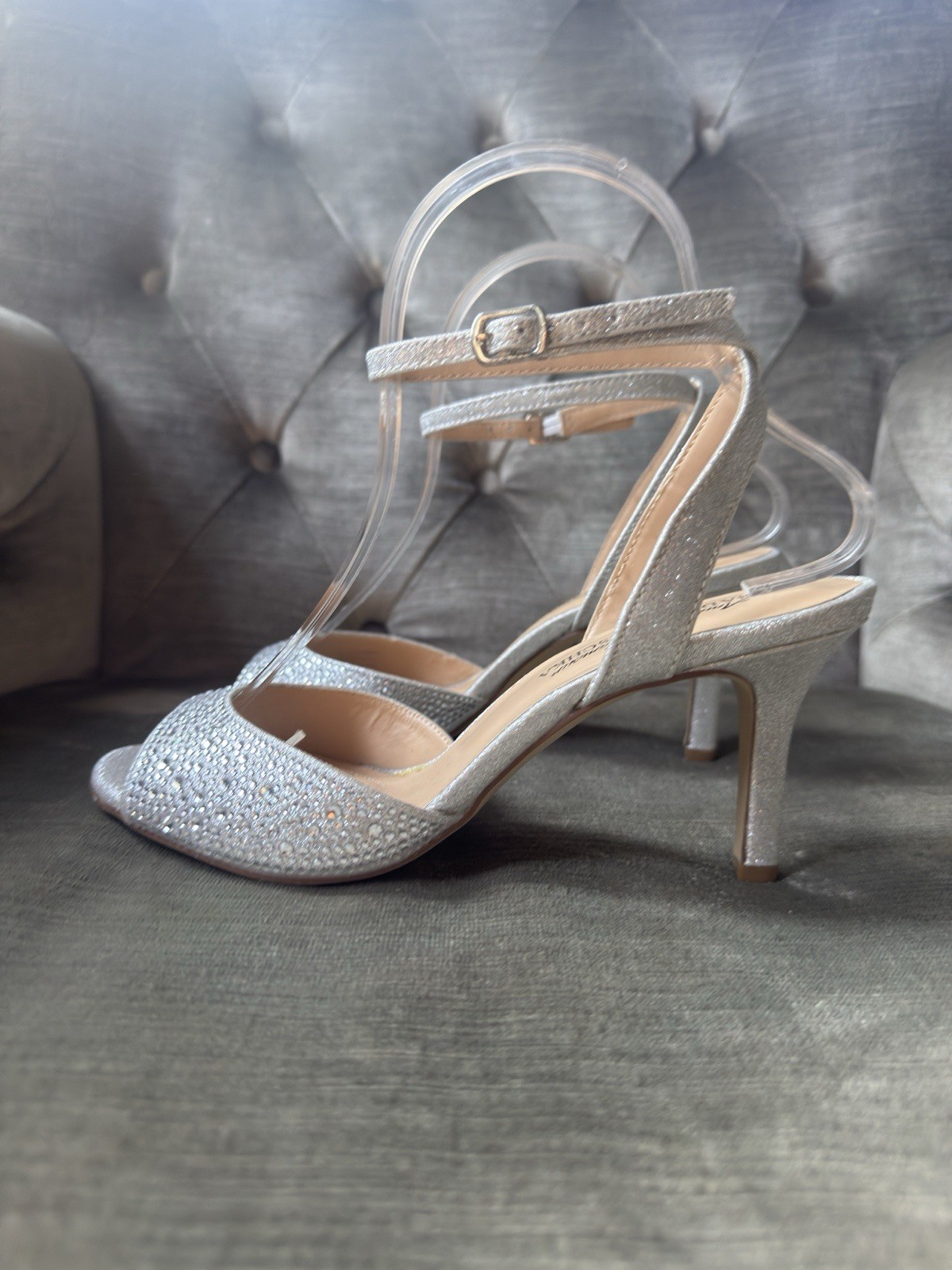 American Glamour Badgley Mischka Silver Rhinestone Evening Heels Size 6.5 Zoelle