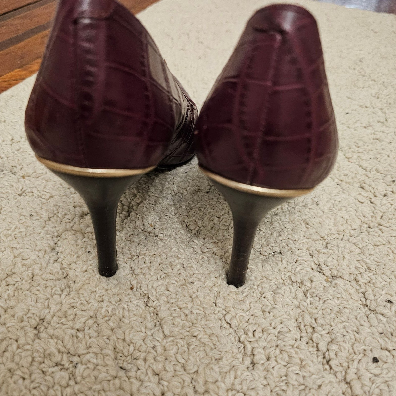 Lauren Ralph Lauren Burgundy Croc Embossed Pointed Toe Heels Pumps Size 6B