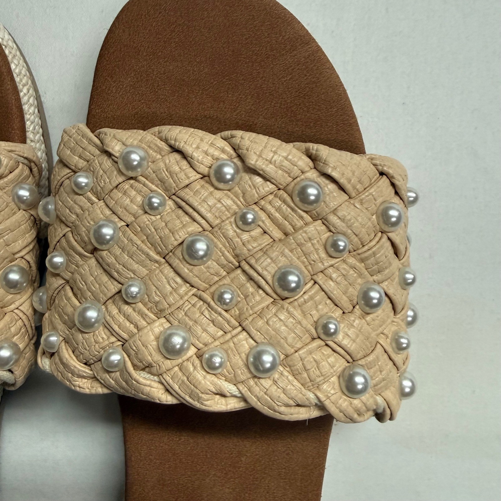 SO Pearl Studded Woven Slide Sandals Womens 7 Medium Beige Raffia Boho