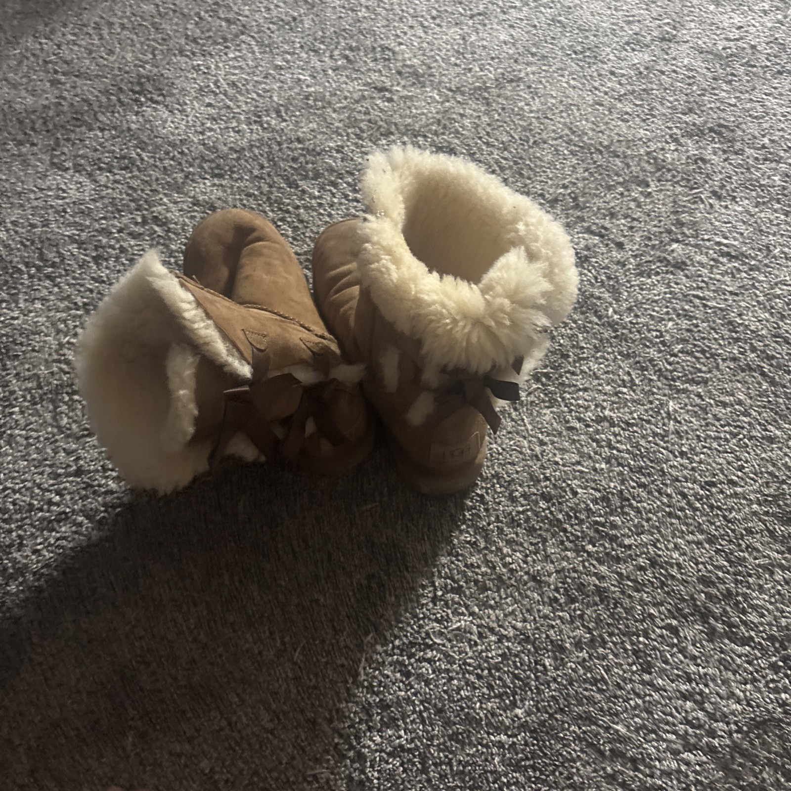 Ugg Australia Bailey II (2) Bow Corduroy Boots‎ Chestnut Brown Women’s Size US 9