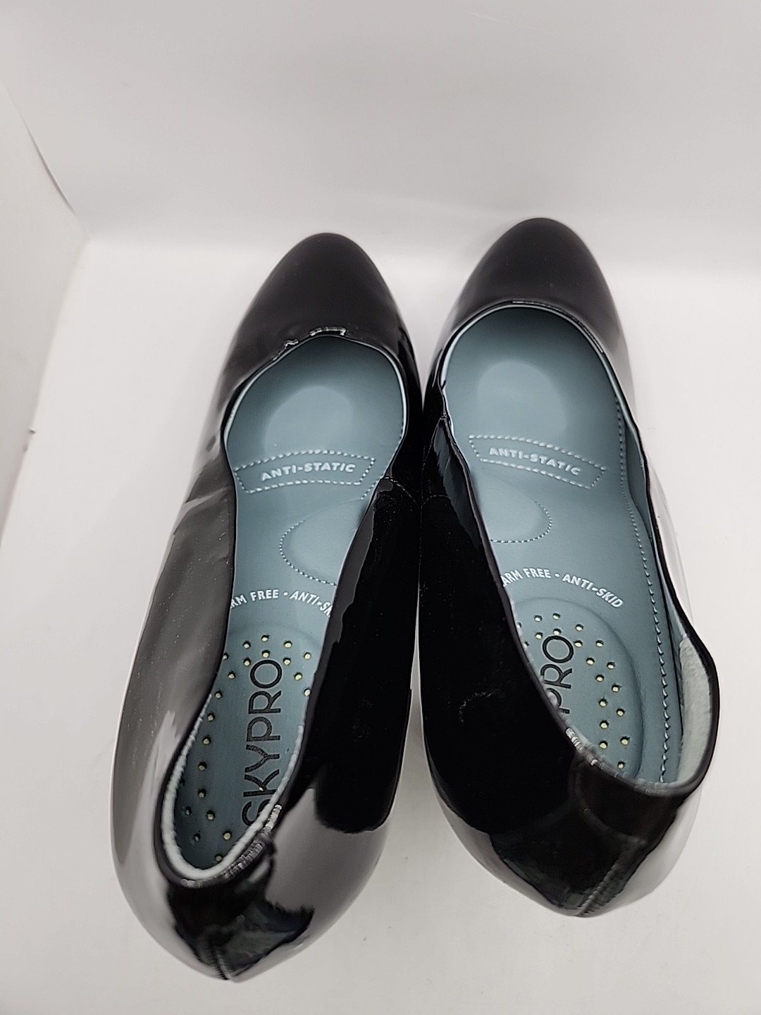 NEW Skypro Carole Middleton Black Patent Size 10 US