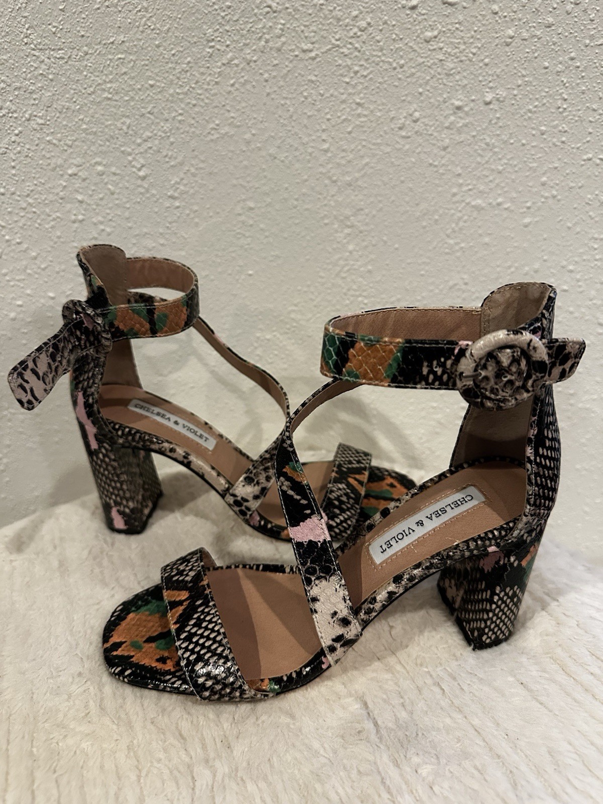 Chelsea and Violet Tara Leather Snake Print Open Toe High Heels Solid Shoes Sz 8