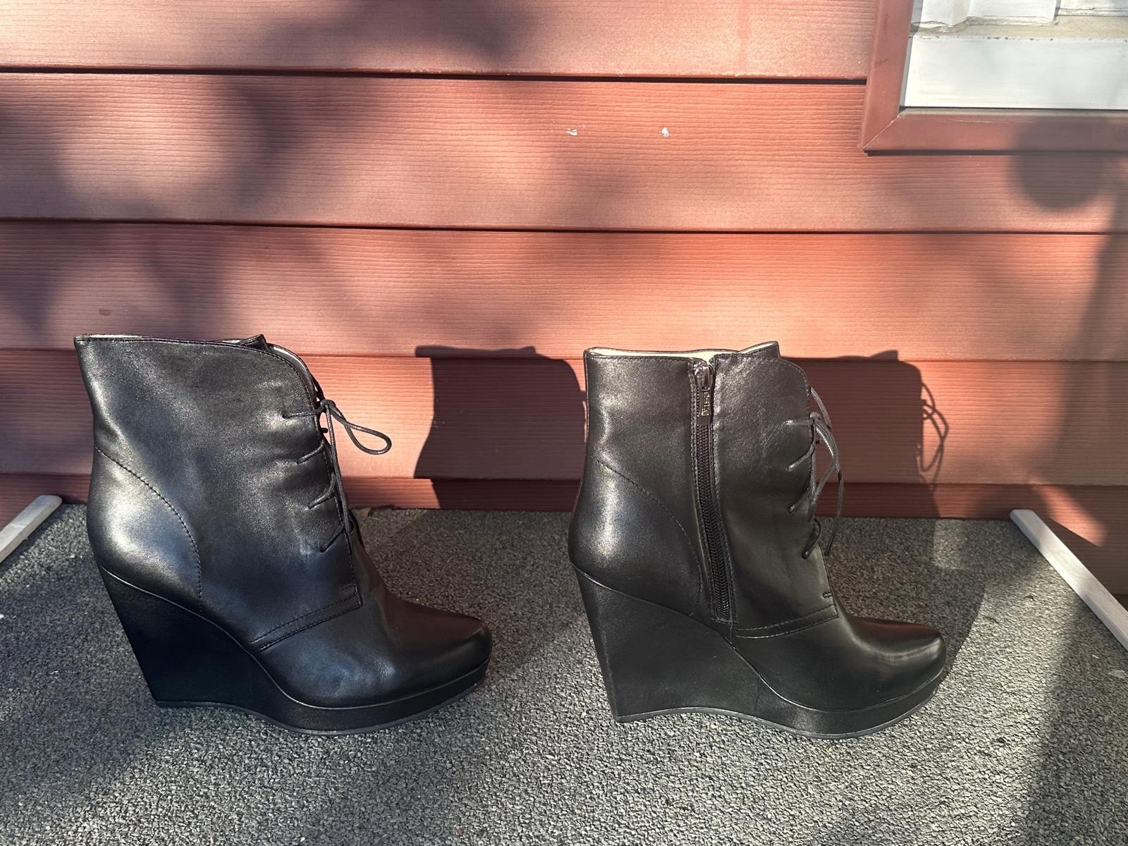 ESTE Made in Italy Black Leather Wedge Ankle Boots EU 40 US 9 Lace Up Zip