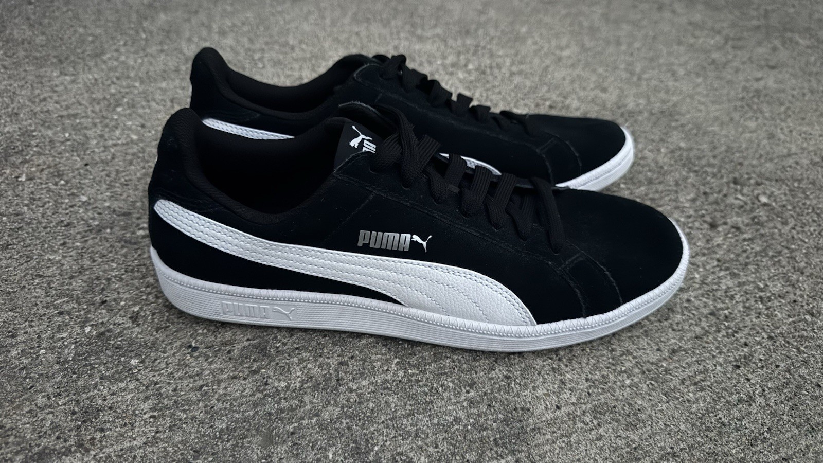 Puma Smash v2 Women’s Size 8.5 (27.5cm)
