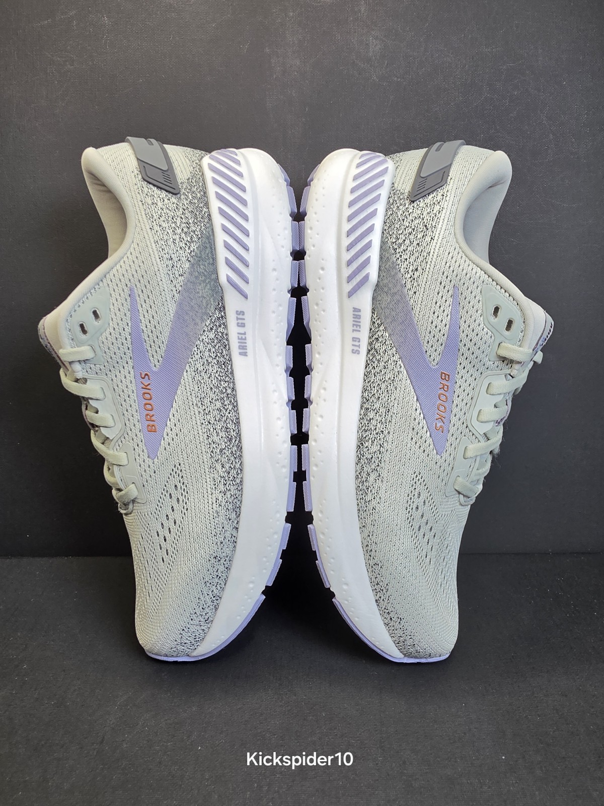 Brooks Ariel GTS 24 Womens Running Comfort Support Shoes Size 9 Sweet Lavender