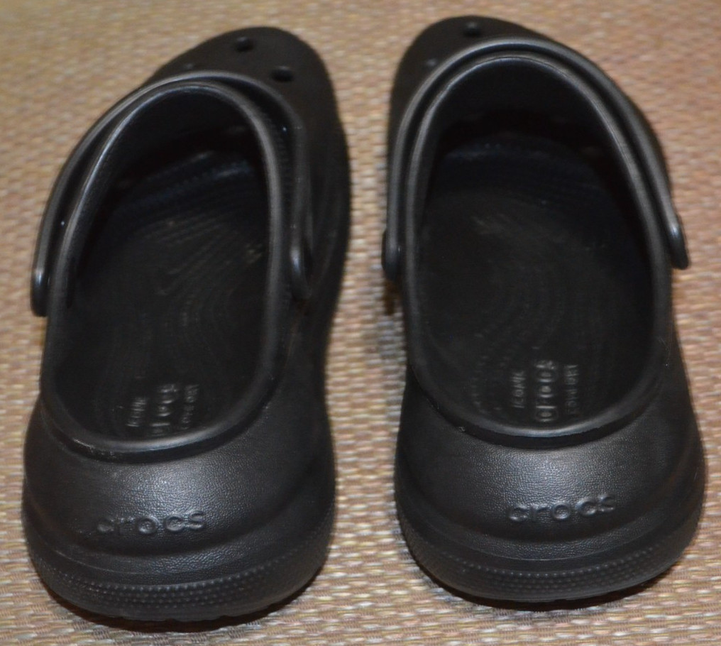 Iconic Crocs Mega Crush Platform Clog Sandals Black Unisex Sz 5 Men or 7 Women