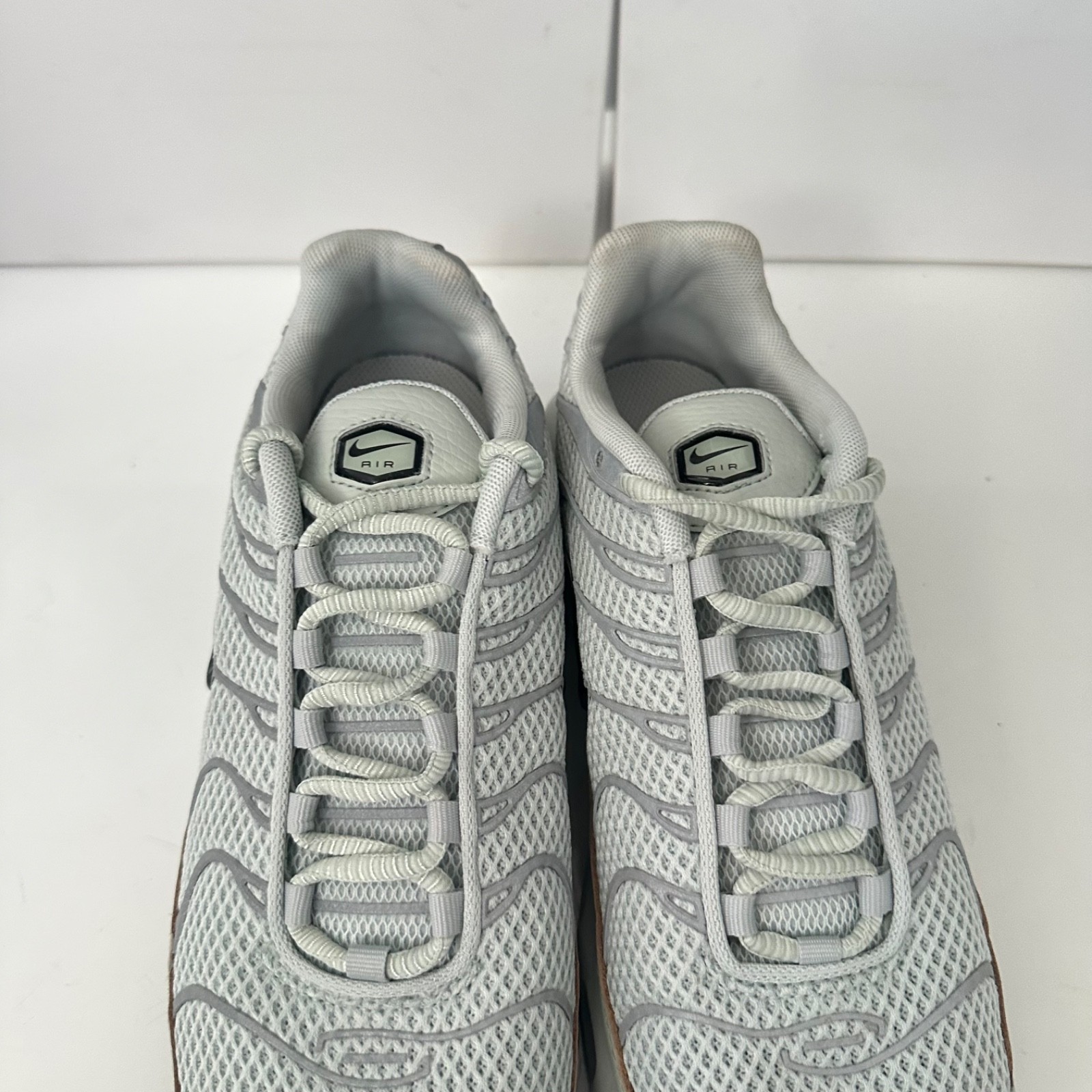 Nike Air Max Plus NBY Light Silver Chrome Womens Shoes FV8480-002 Size 8