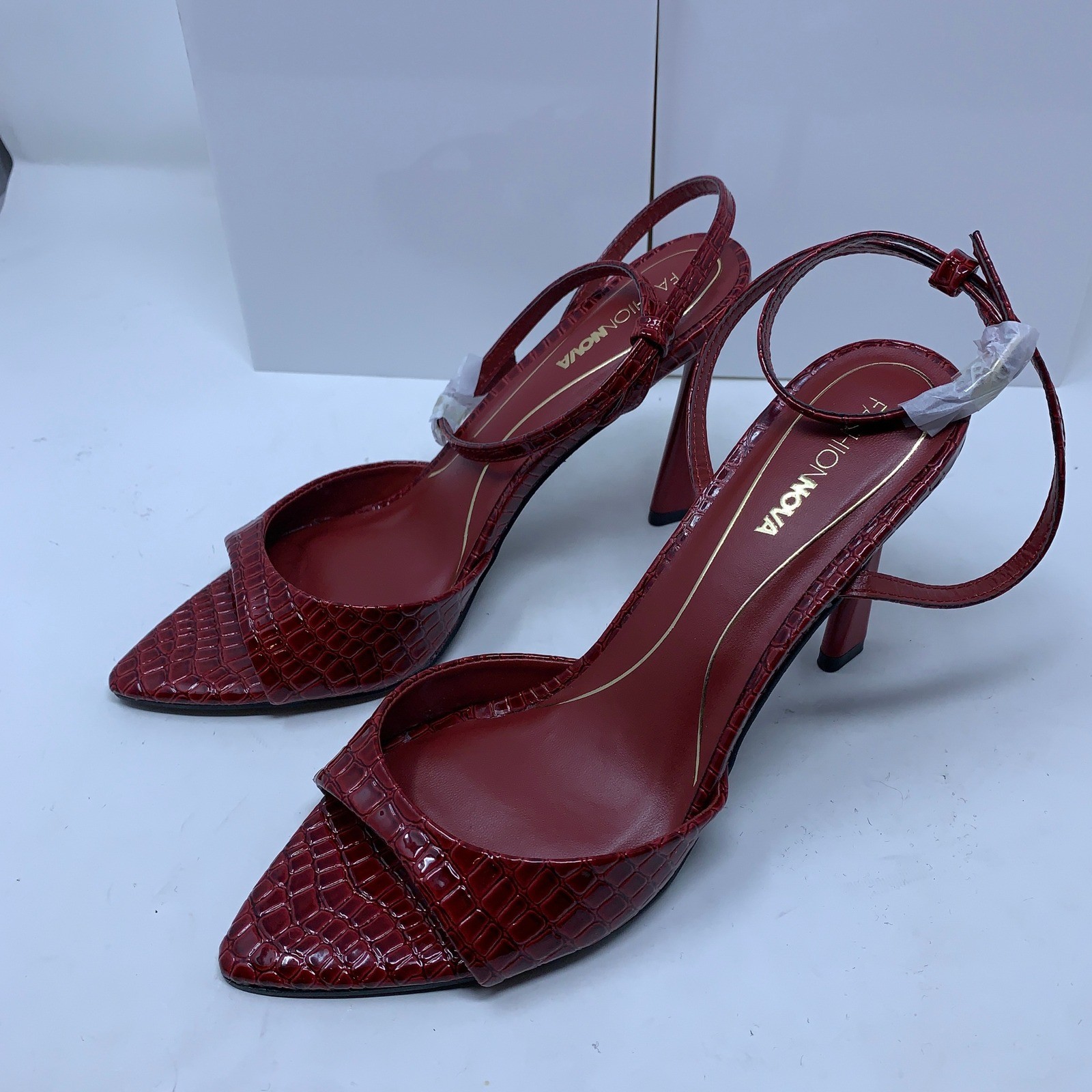 Fashion Nova Womens 8.5 Burgundy Croc Embossed Smoke03 Pointed Toe Stiletto Heel