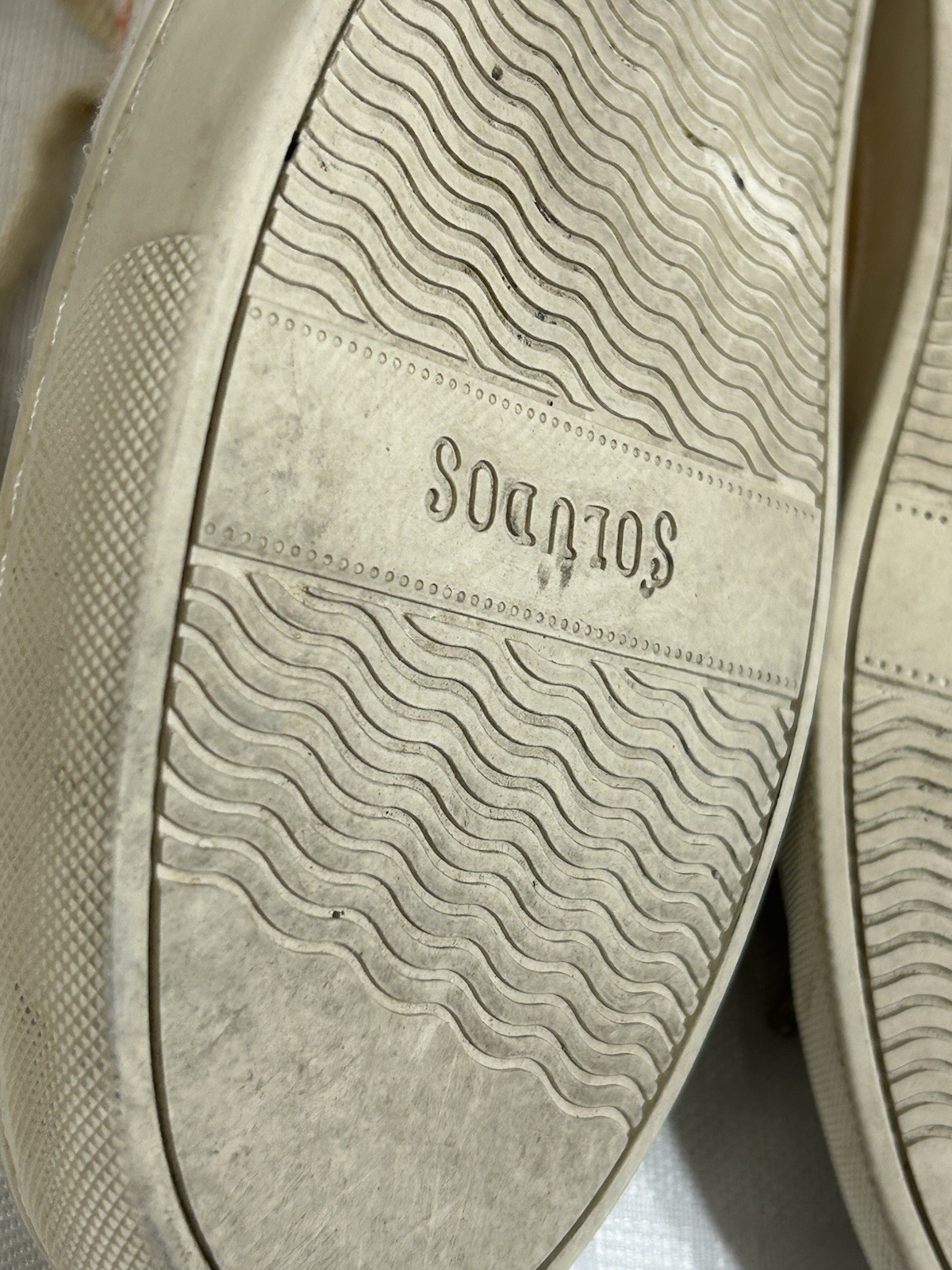 Soludos White Leather Shoe Women’s Size 9 Rainbow Sunrise Embroidery Retro 80s