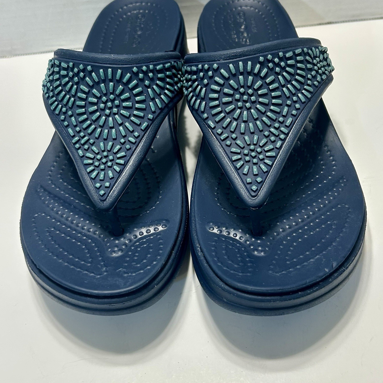 Crocs Monterey Diamante Wedge Thong Sandal Women’s 8 Navy Blue Embellished