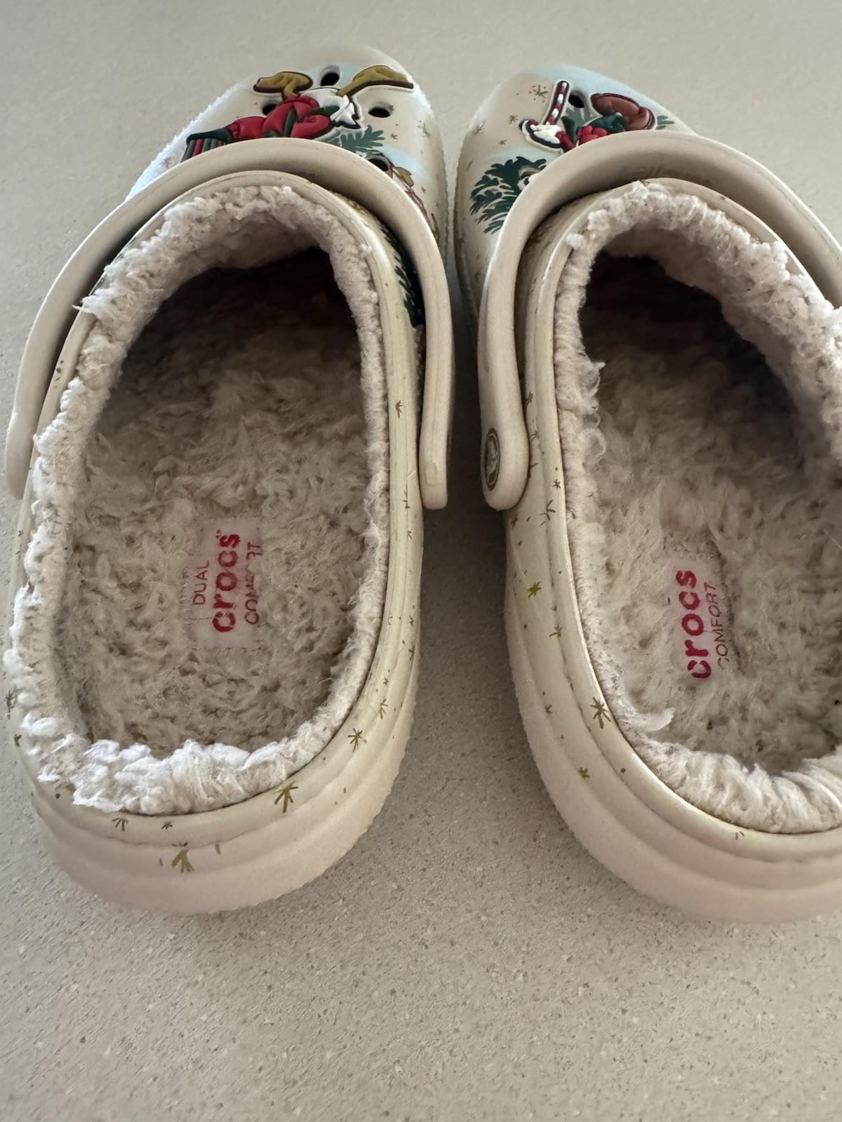 Crocs Disney Christmas Fuzzy Lined Clogs Women’s 11 / Men’s 9