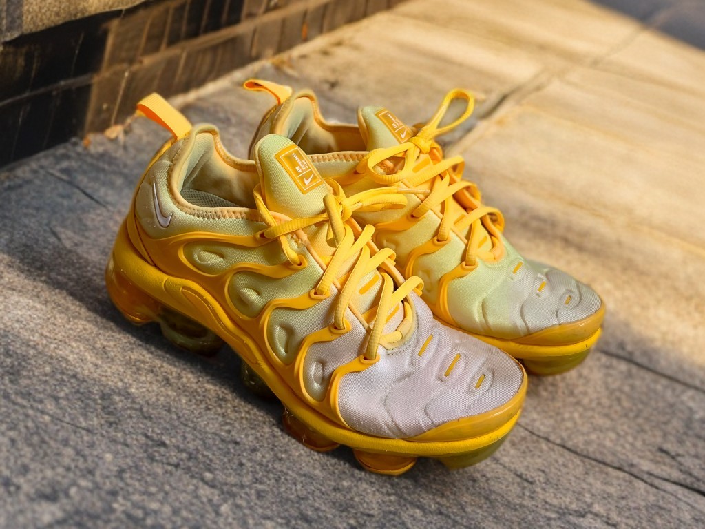Nike Air Vapormax Plus Laser Orange Ombre Lace Up Sneakers Shoes Size 7