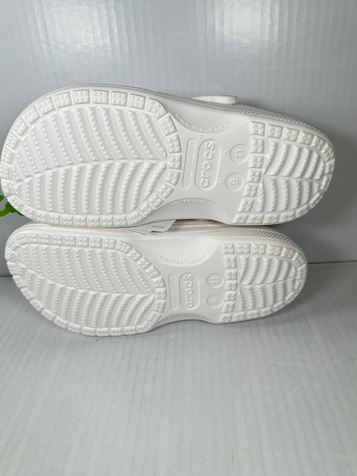 Size M9/W11 Crocs Baya Lined Clog Slip On White/Grey 205969-11H NEW