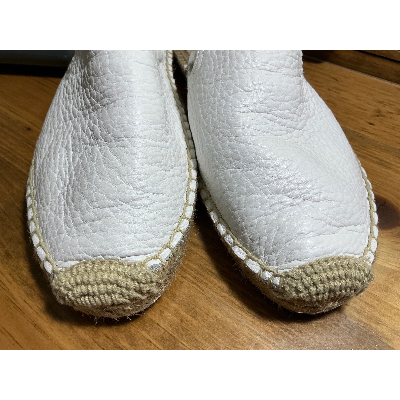 Soludos Pebbled Leather Espadrille Mules Size 8.5 White Slides