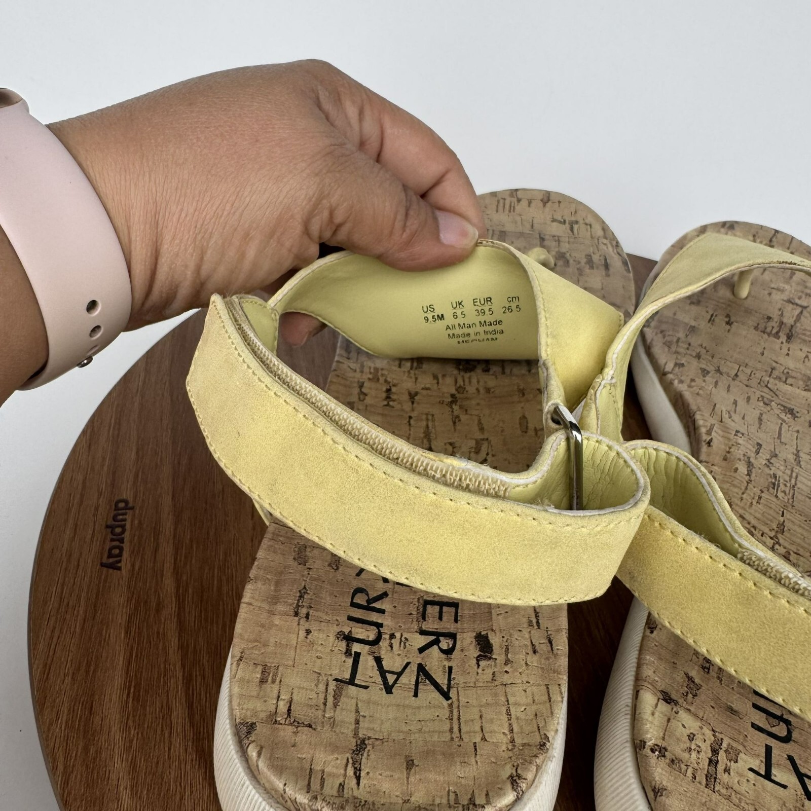 Naturalizer Yellow Faux leather Cork Bed Sandals Size 8.5