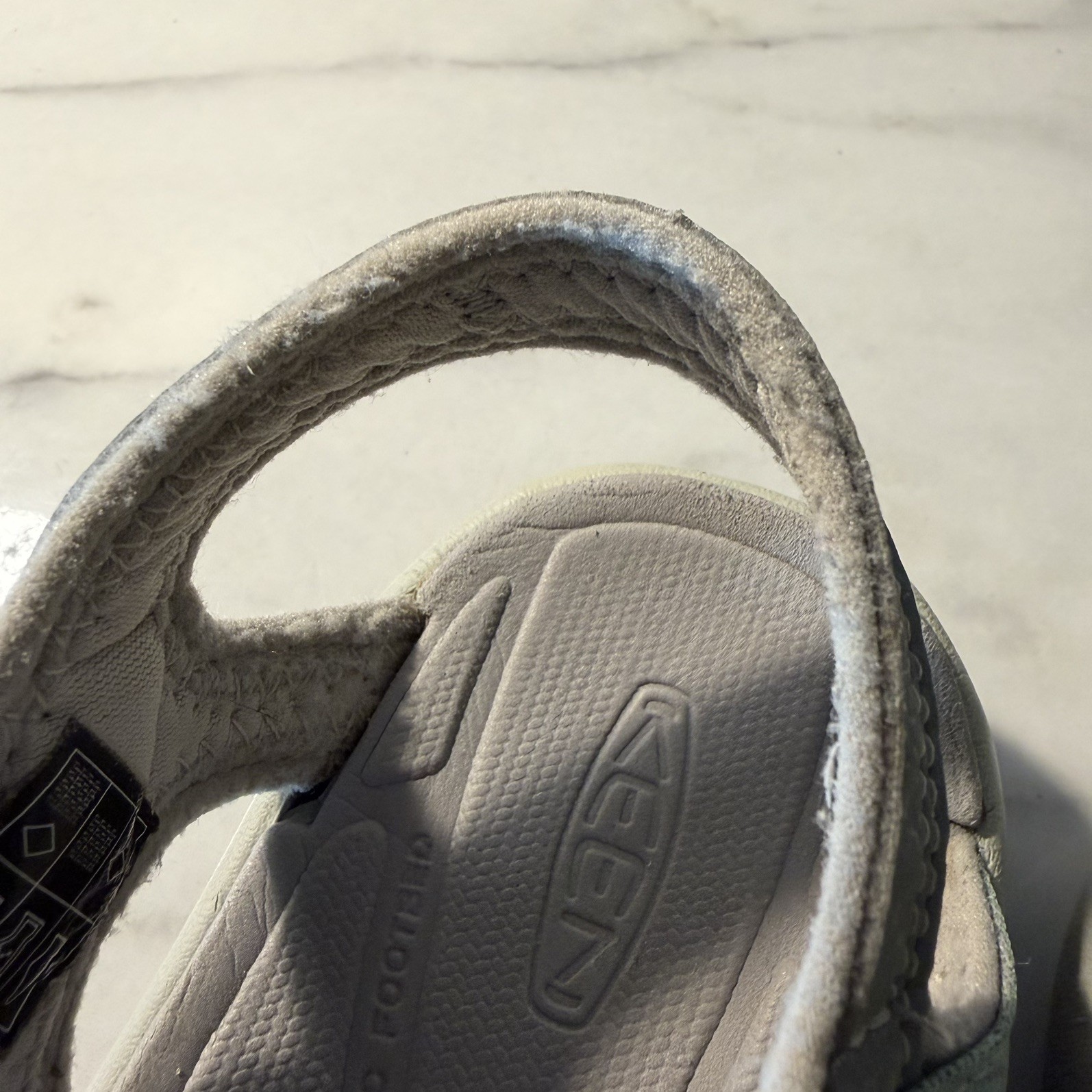 KEEN Women’s Gray Grey Suede/Nylon Sandals Camping Water Sports Shoes 7.5M