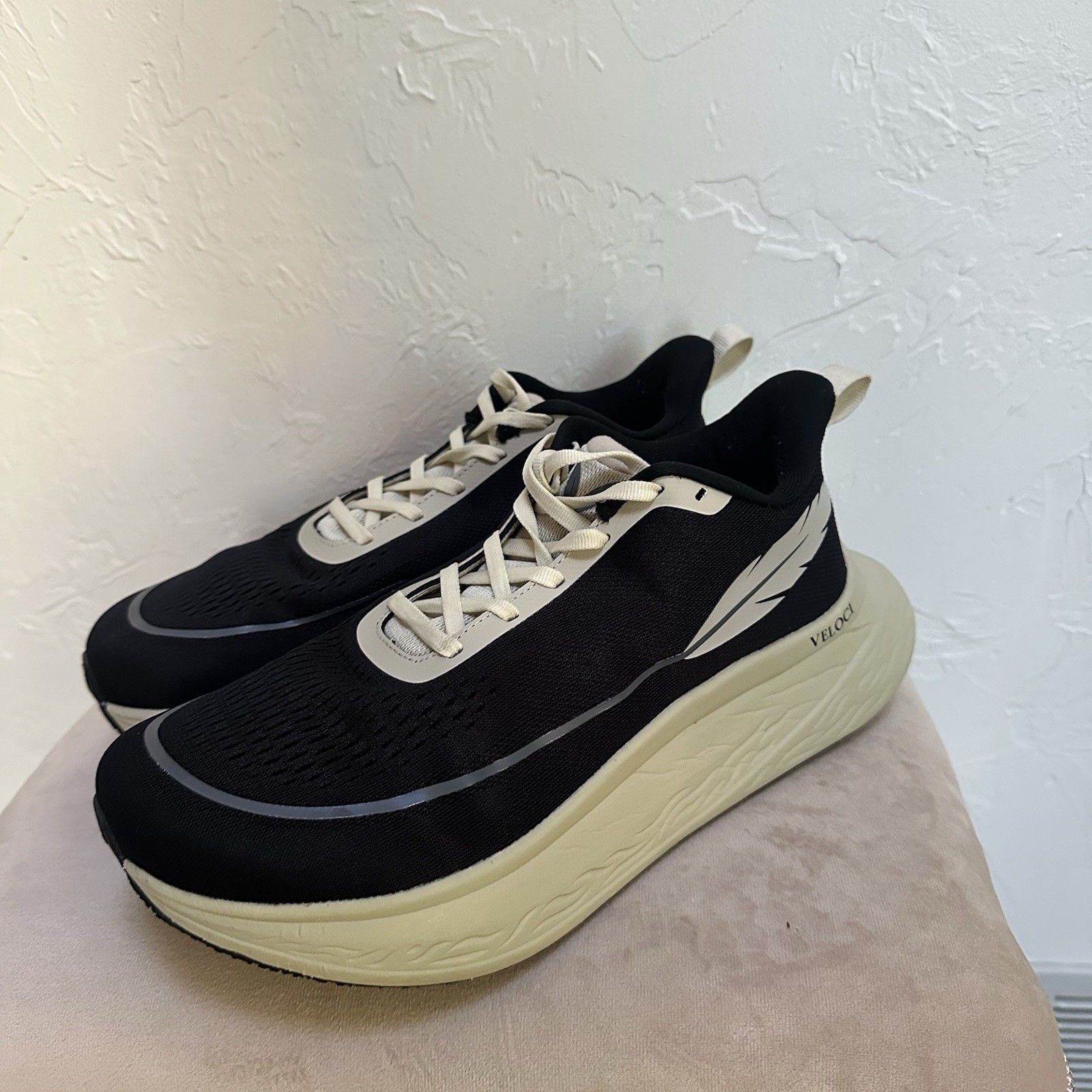 Veloci Ascent Black Comfort Running Shoes | Wide Toe | Unisex Women 9 | Men 7 .5