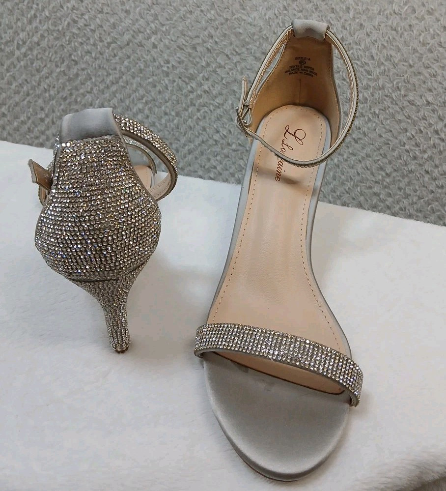 Silver Ankle Strap Sandals Size 8.5 Boho Chic Asymmetrical Design Metallic Glam