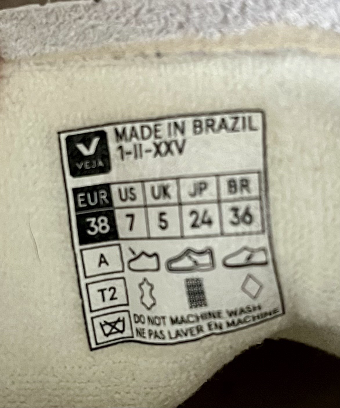 Veja V-90 White Taupe Sneaker, Color WHITE TAUPE, UK 38/US 7