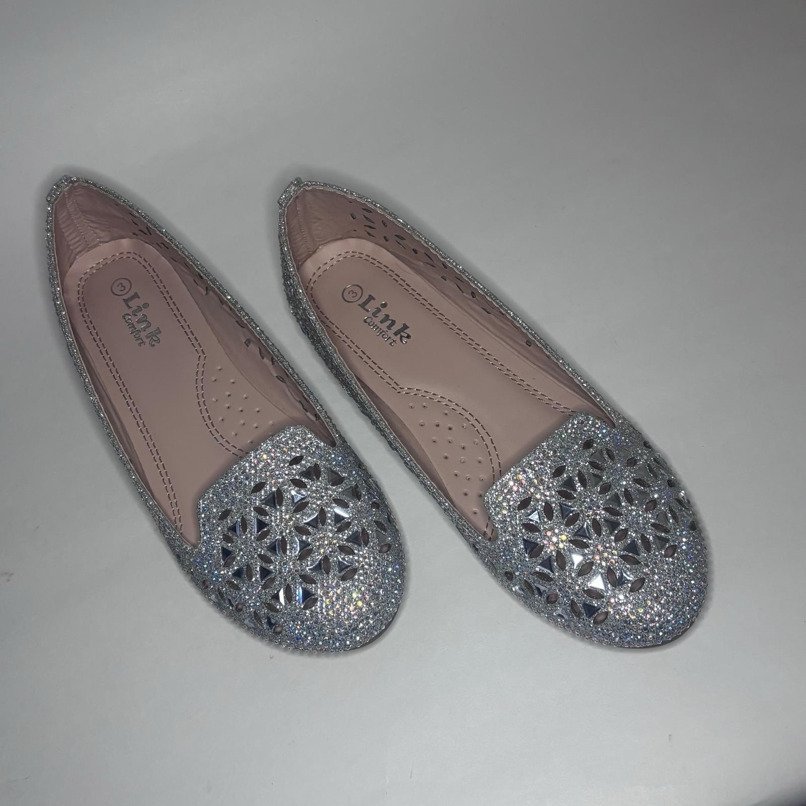 Link Silver Glitter Cut-Out Slip On Flats Round Toe Synthetic Shoes for Women