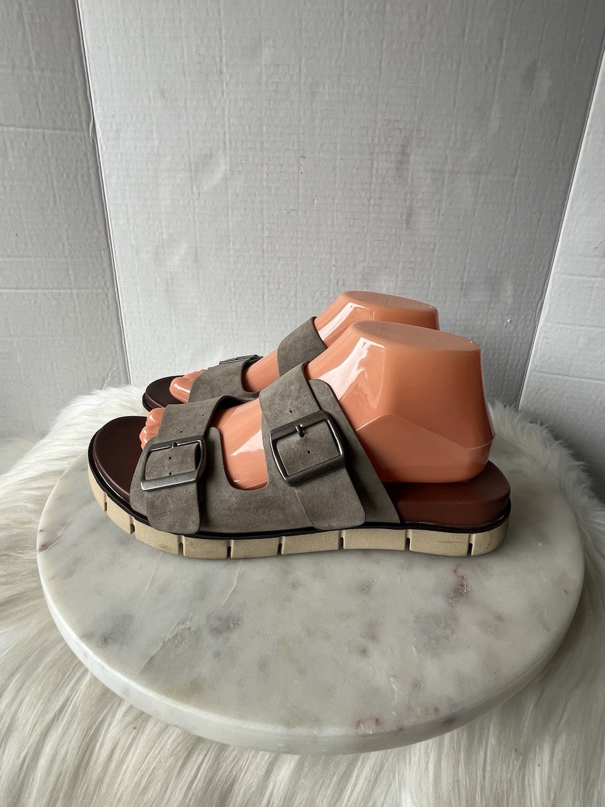 MIA Leila Women’s Size 8.5 Beige Brown Slide Sandals Double Straps and Buckle