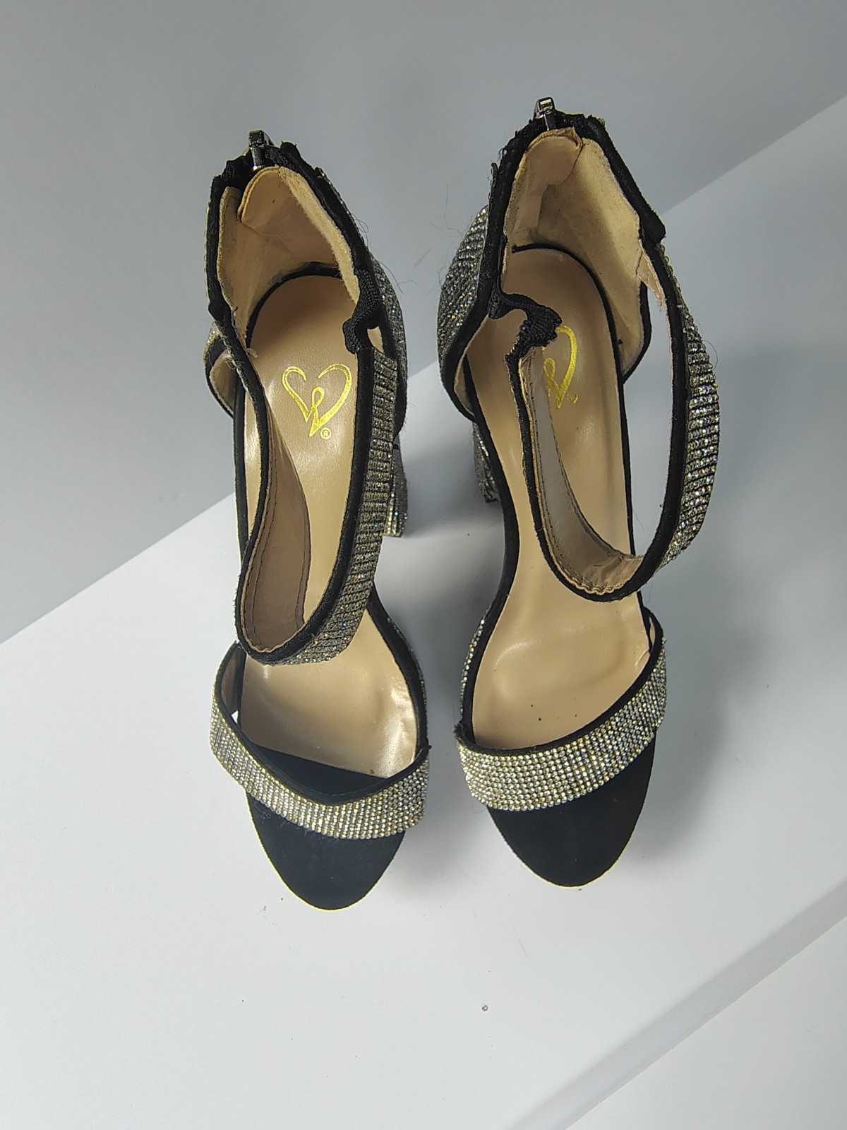 Windsor Women’s Size 8 Black/Silver Rhinestone Strappy Open Toe Block Heel