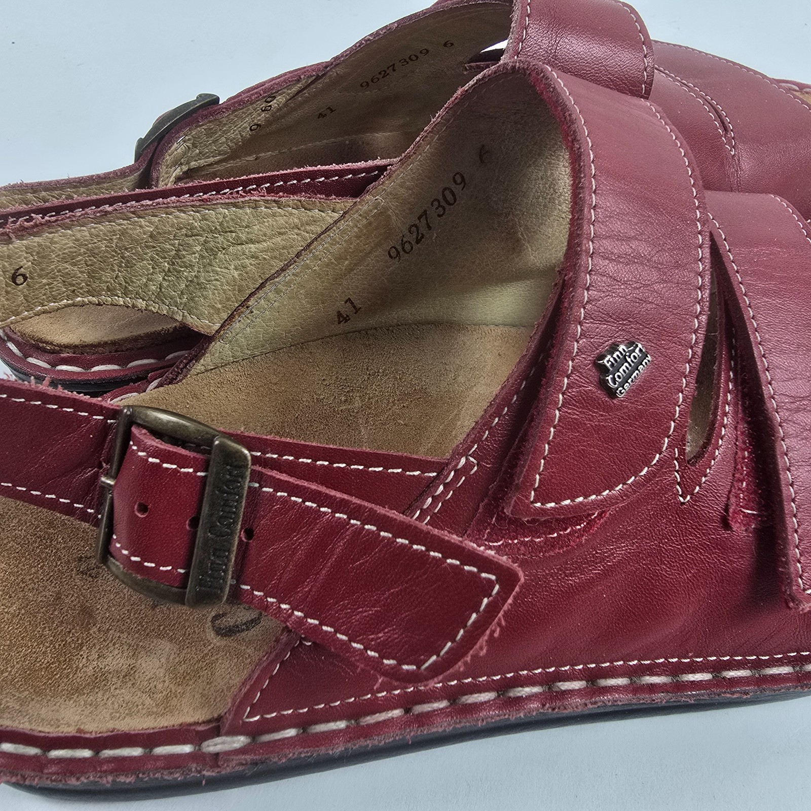 Finn Comfort Sandal Women’s EU 41 US 10-10.5 Red Leather Buckle Strap