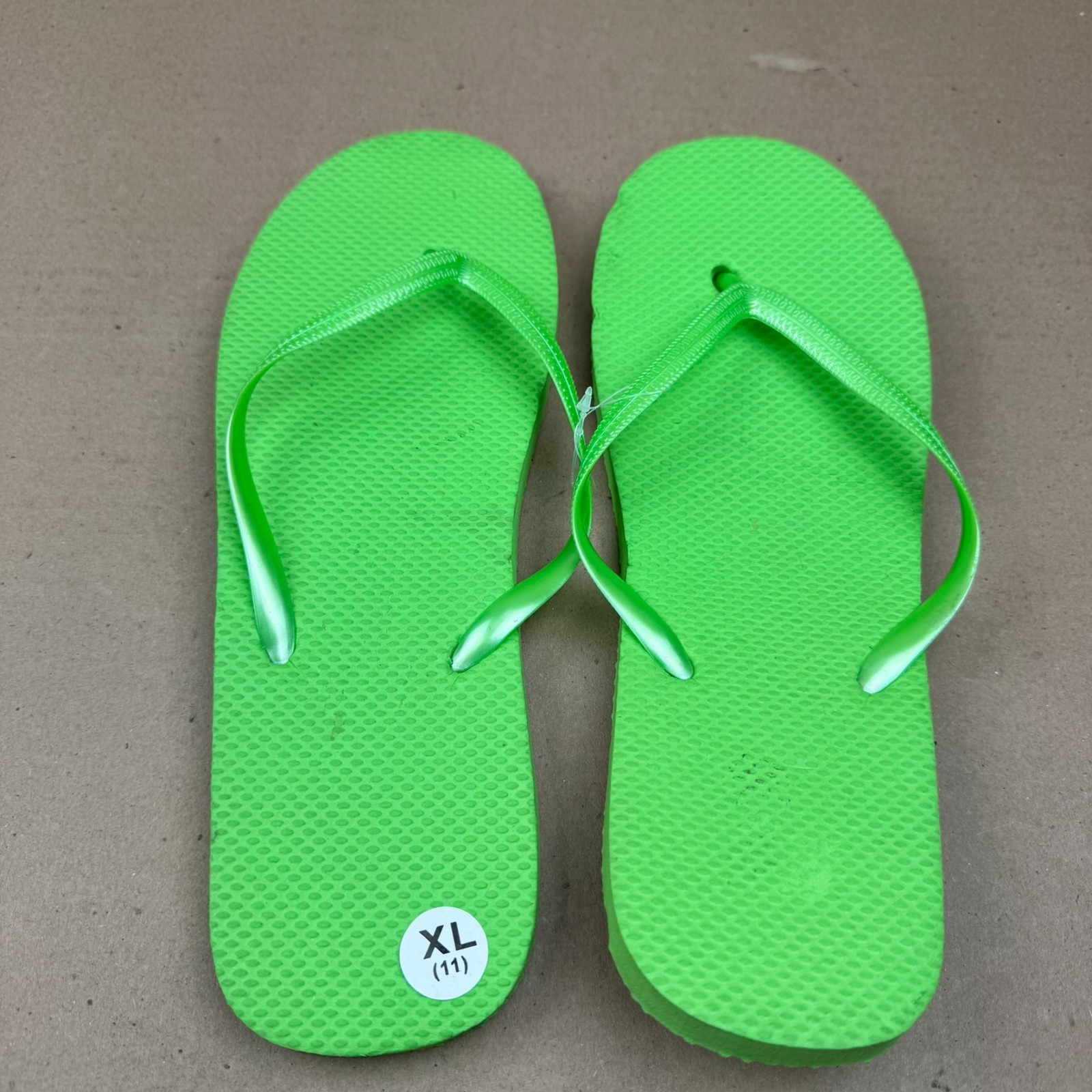 Unisex Flip Flops Bright Green Size Men’s 10 / Women’s 11 Non-Slip