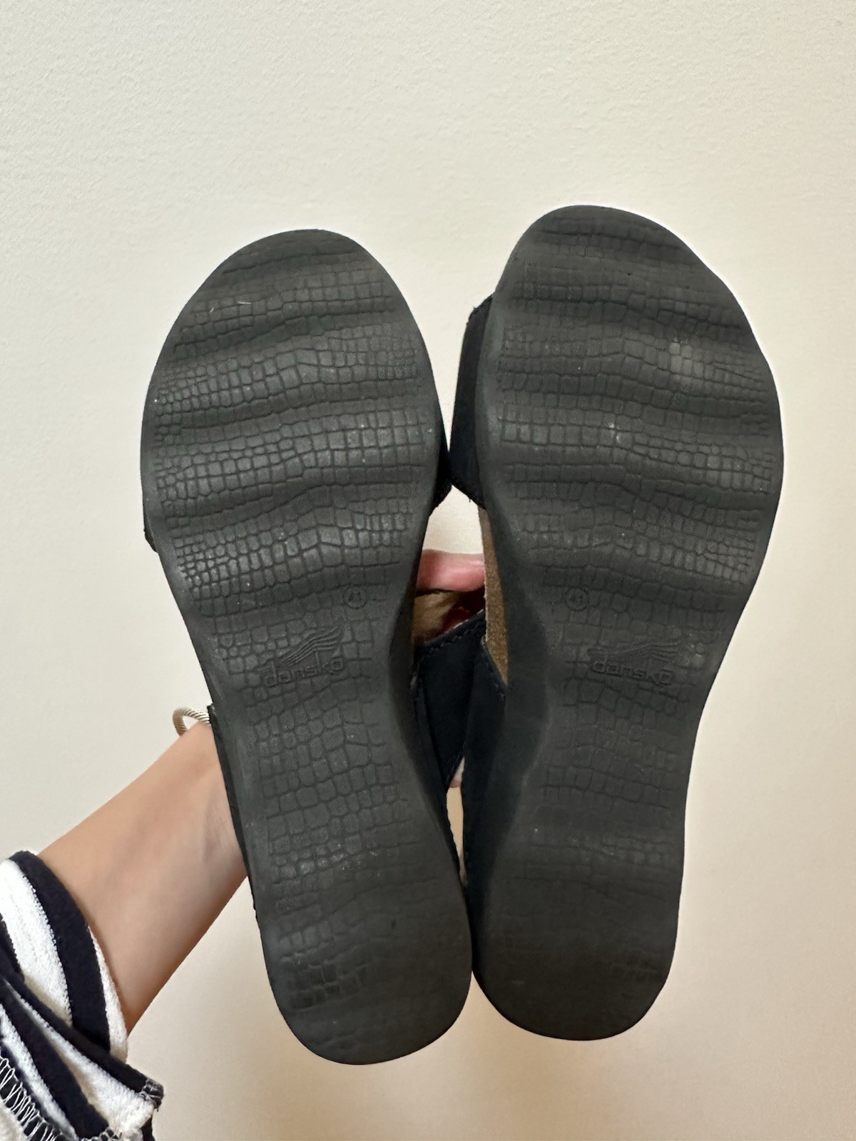 Dansko Maddy Women’s Size EU 41 US 10-10.5 Sandals Leather Black Comfort Wedge
