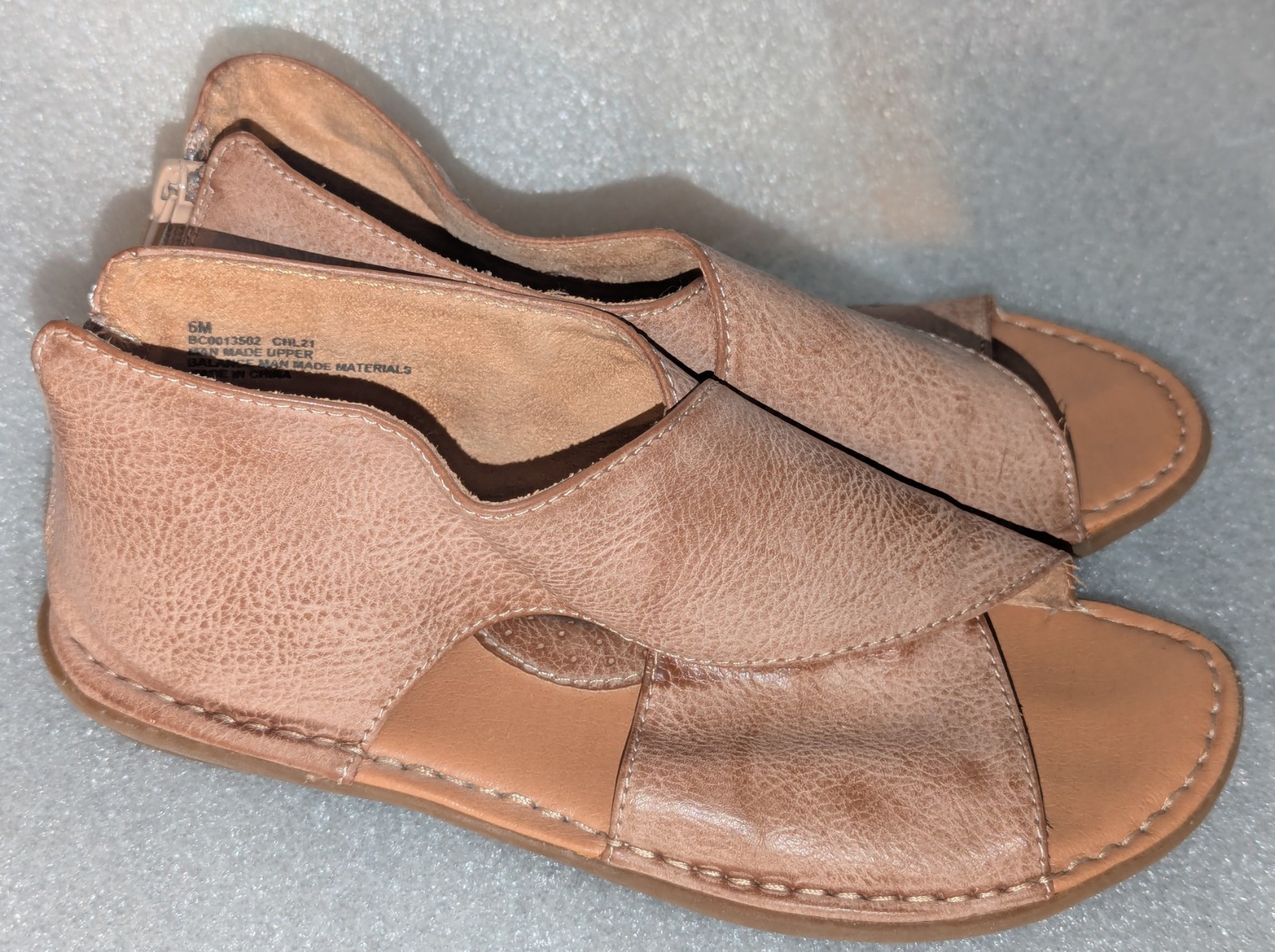 B.O.C. Bria Women’s US 6 M Man Made Tan Crossover Heel Zip Open Toe Flat Sandals